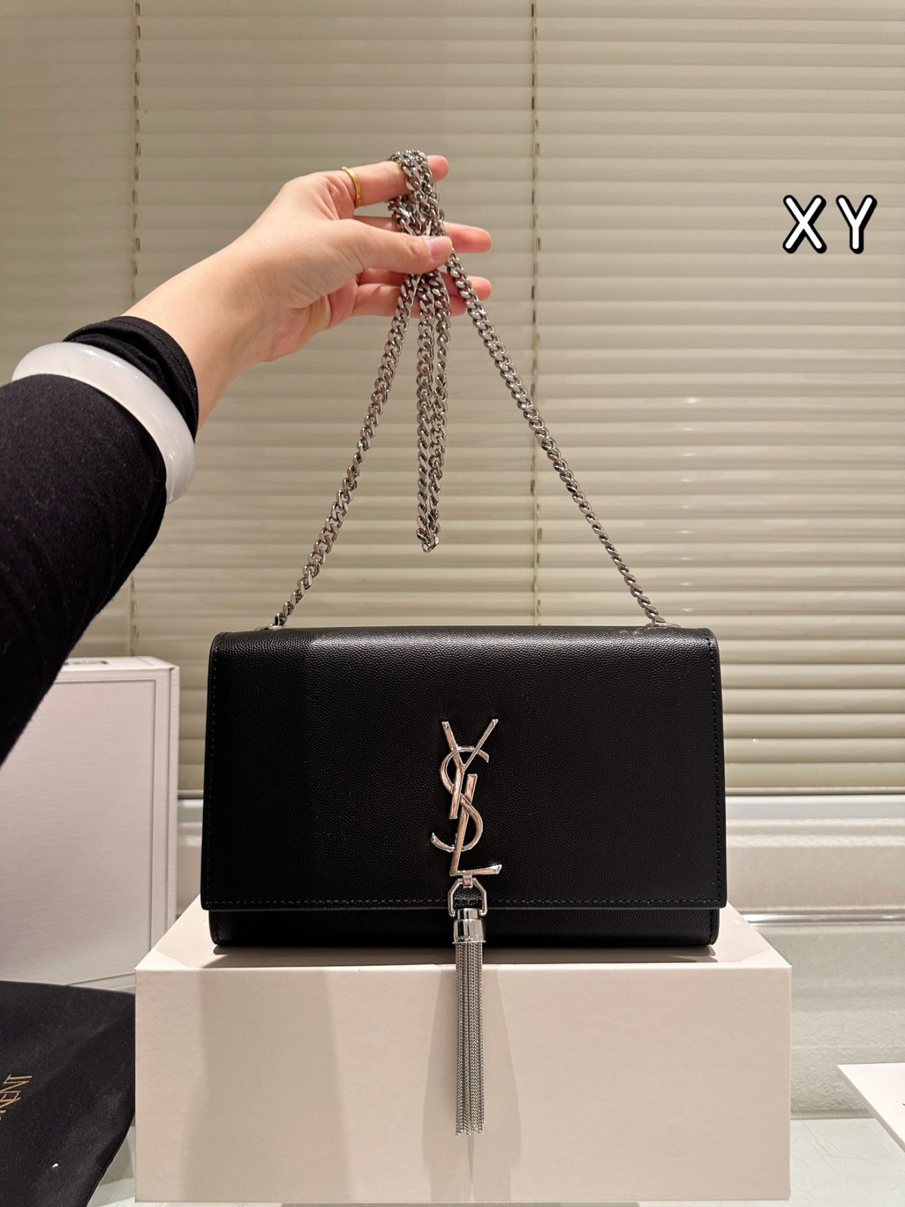 YSL BAG caviar size 23x12x5cm