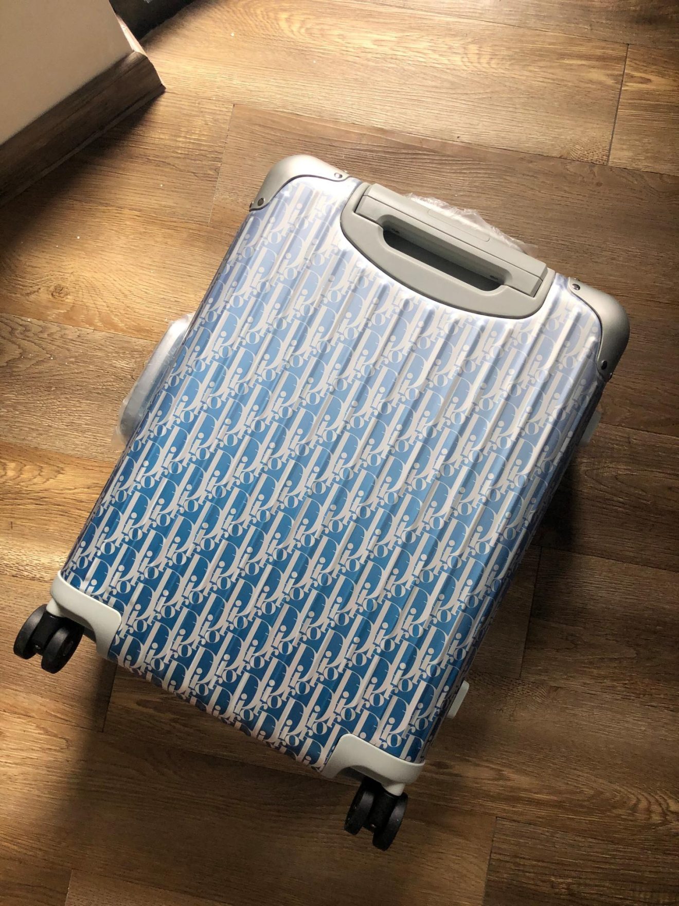 RIMOWA Suitcase - Image 2