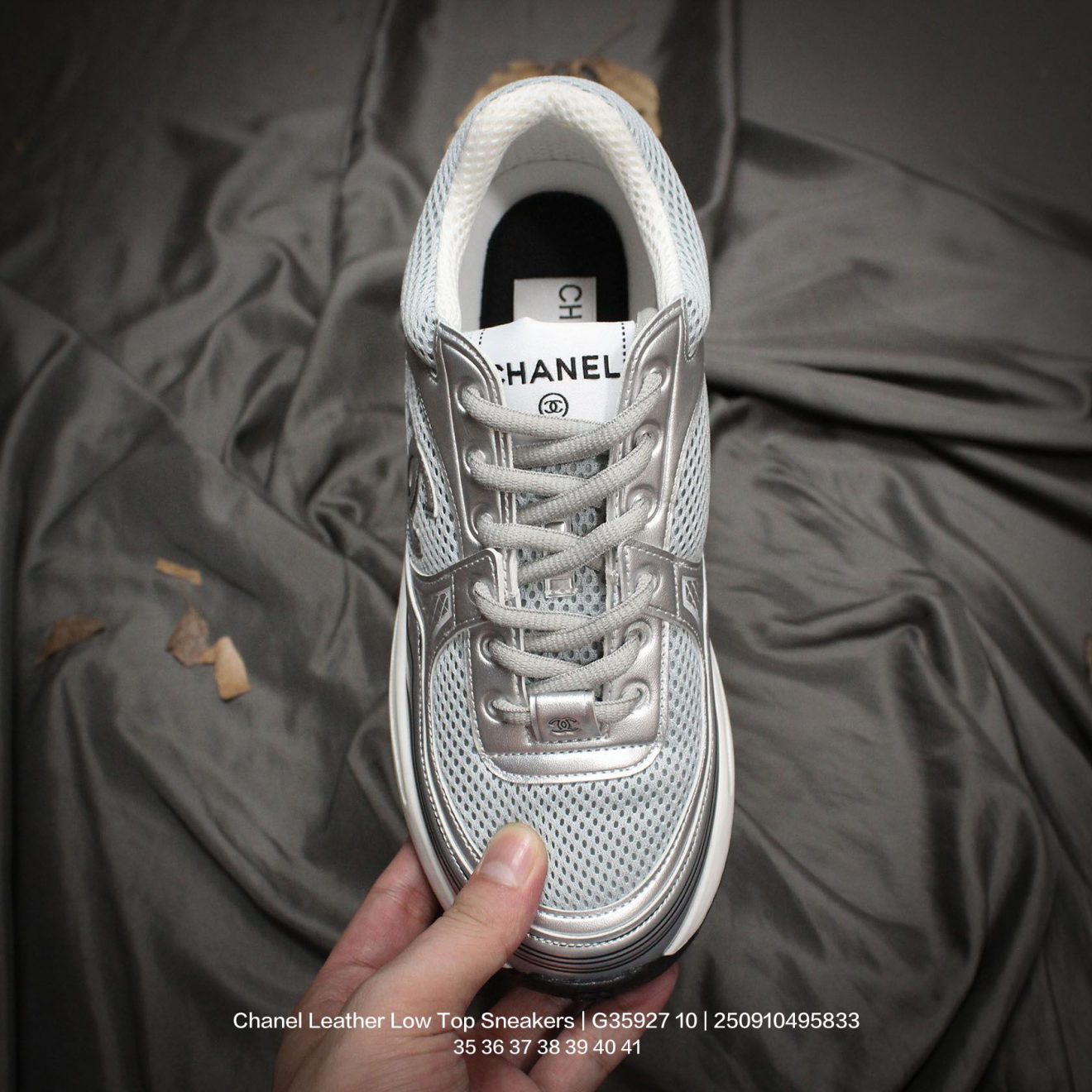 CHANEL Shoes - Image 4