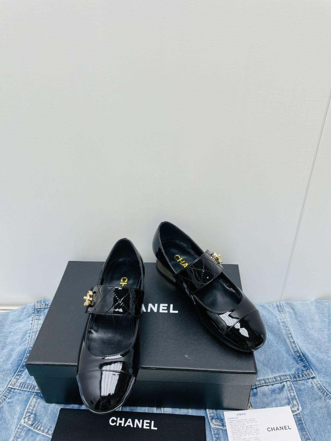 CHANEL  shoes - Image 4