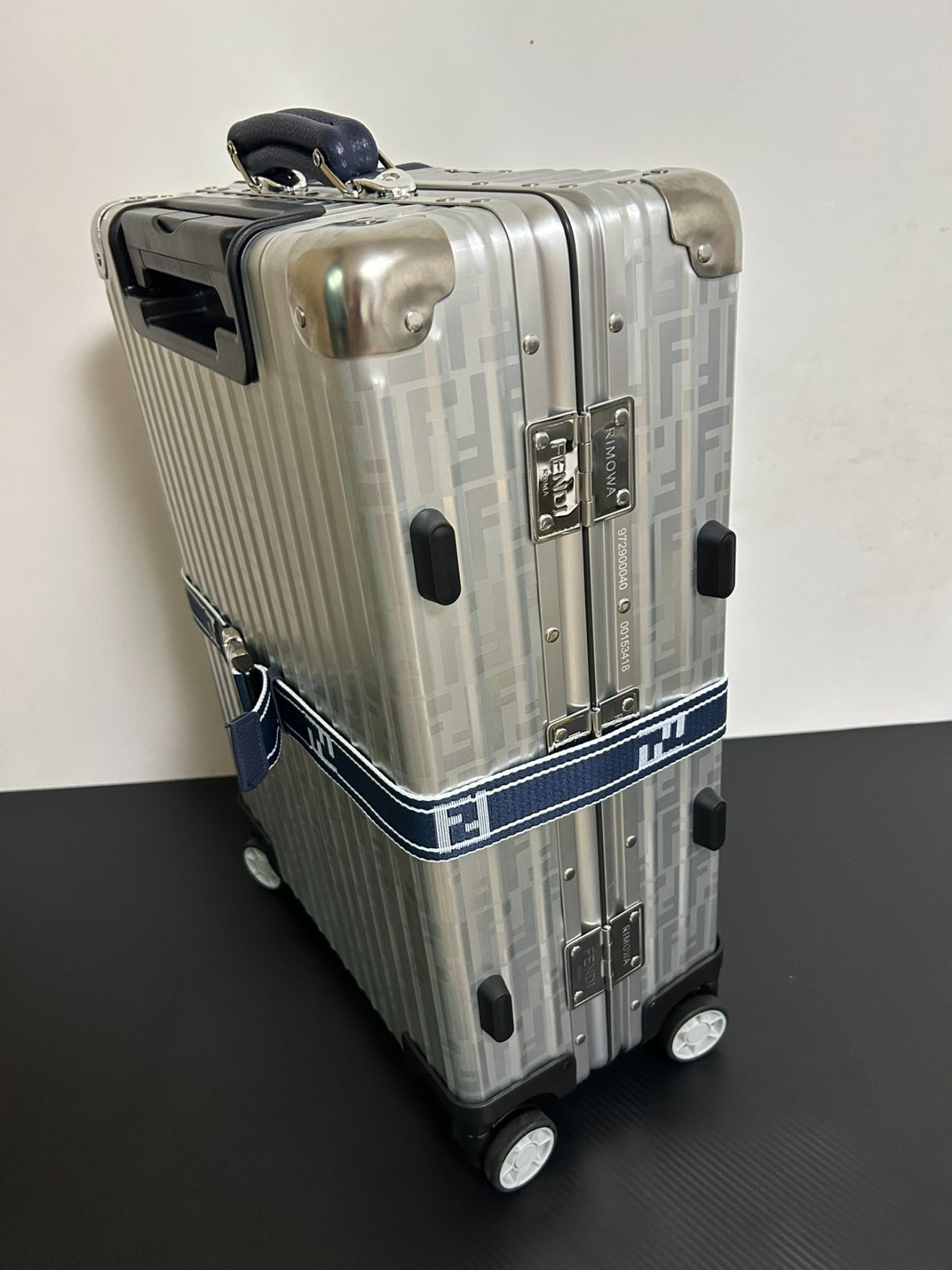 RIMOWA Suitcase - Image 5