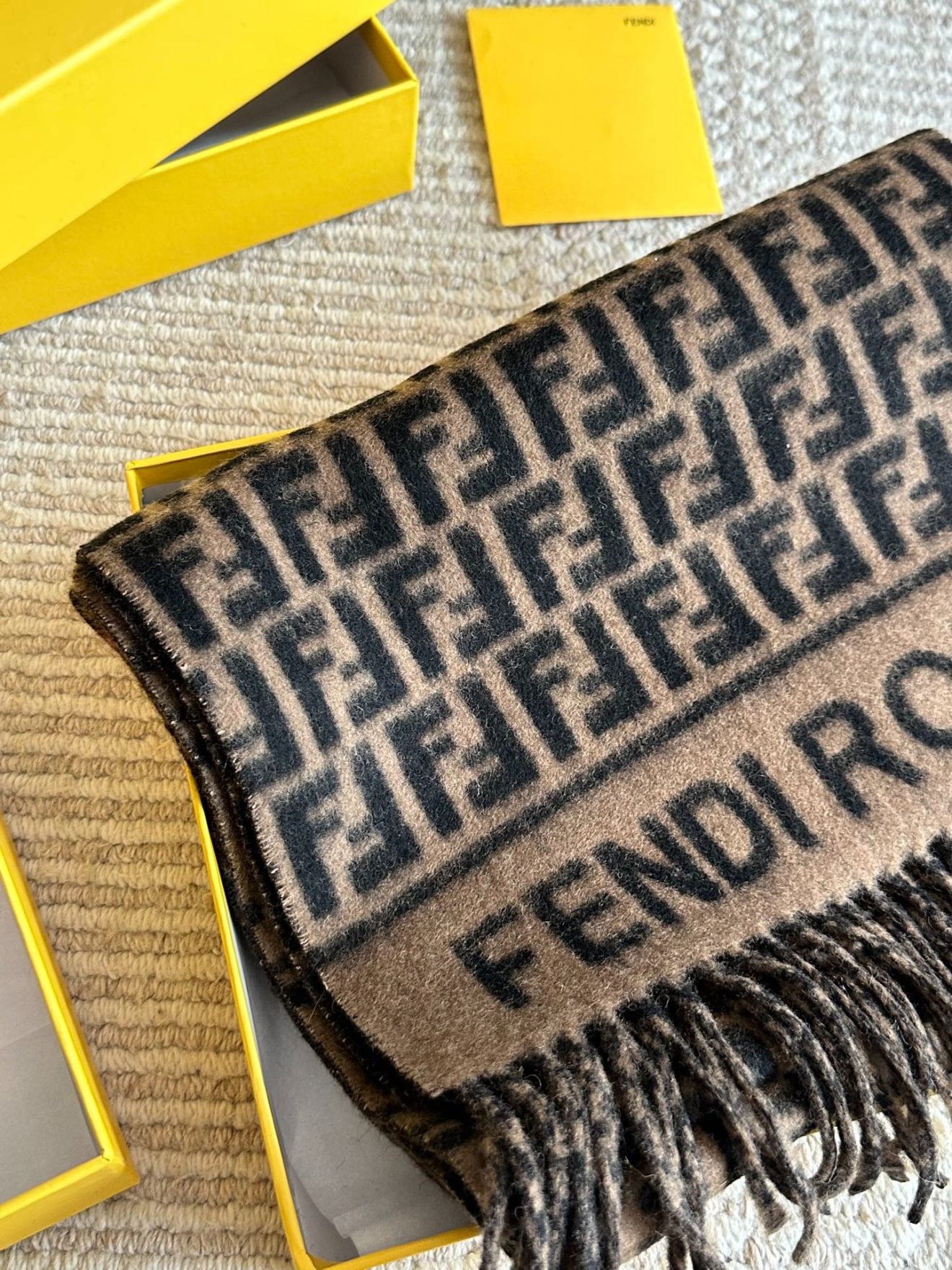 FENDI Scarf  size：35*180cm - Image 5