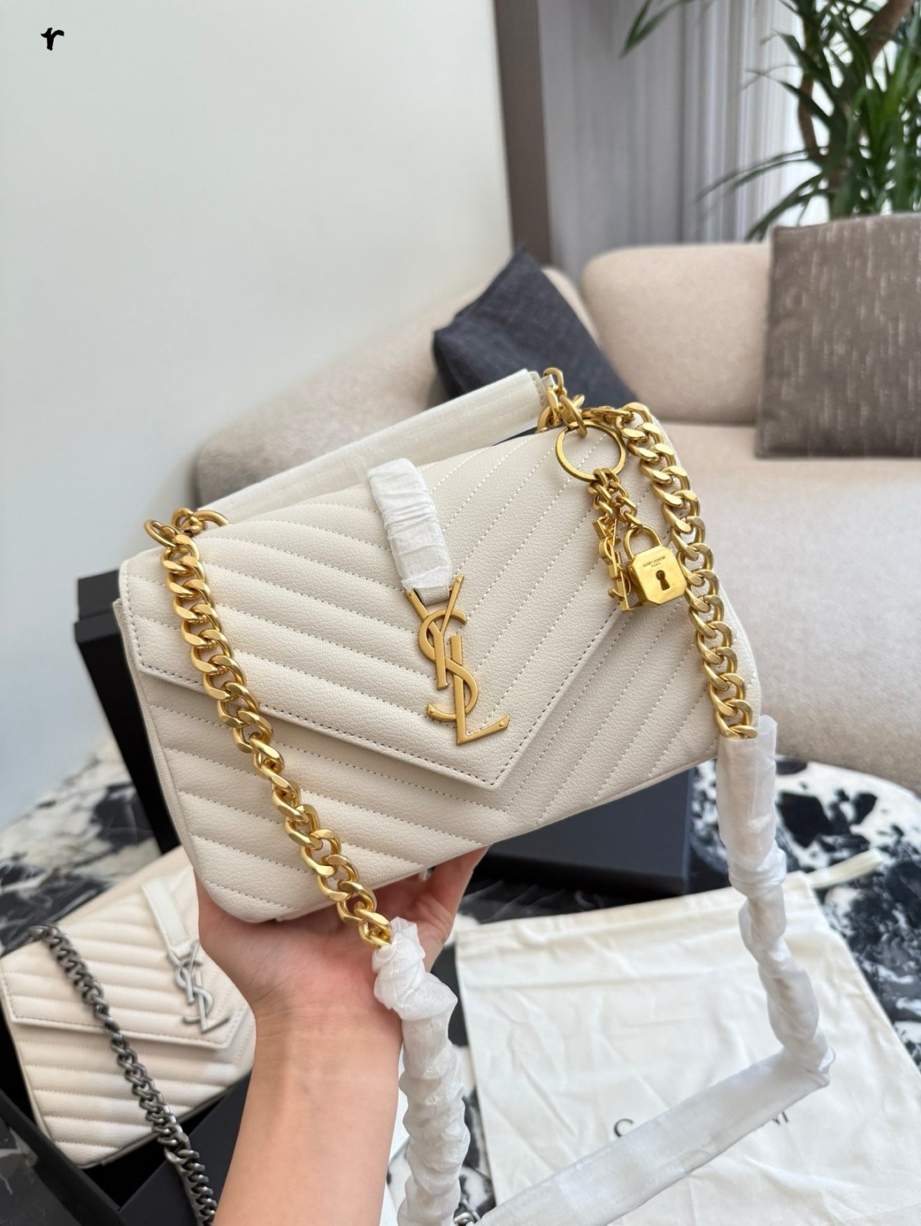 YSL BAG size  :  24X16X6cm - Image 5