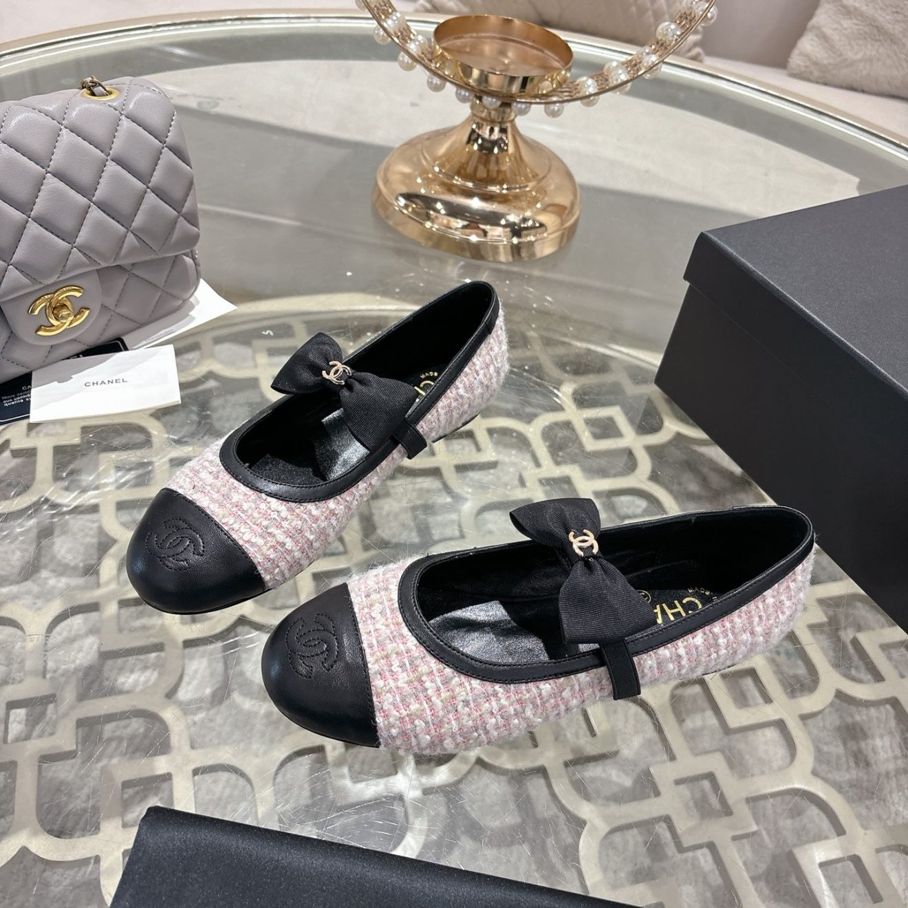 CHANEL shoes - Image 2