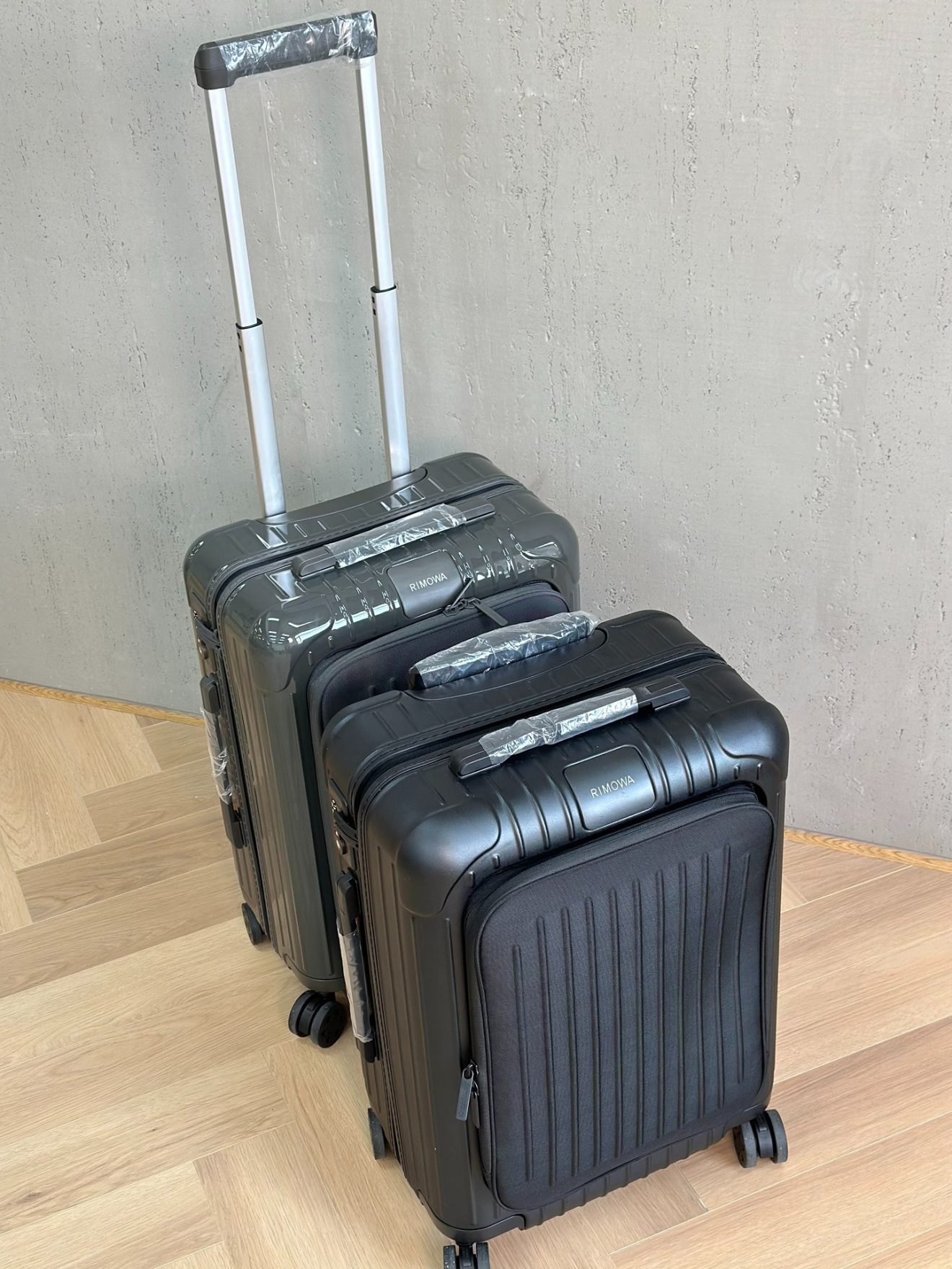 RIMOWA Suitcase - Image 5