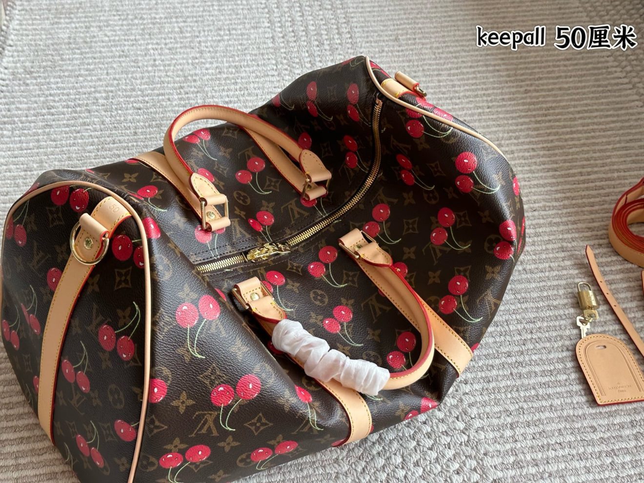 LOUIS VUITTON lv  Duffle - Image 6