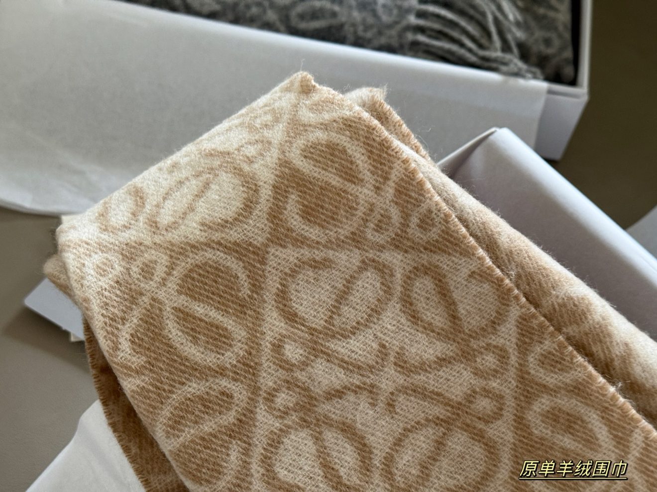 LOEWE Scarf size：180cm*38cm - Image 5