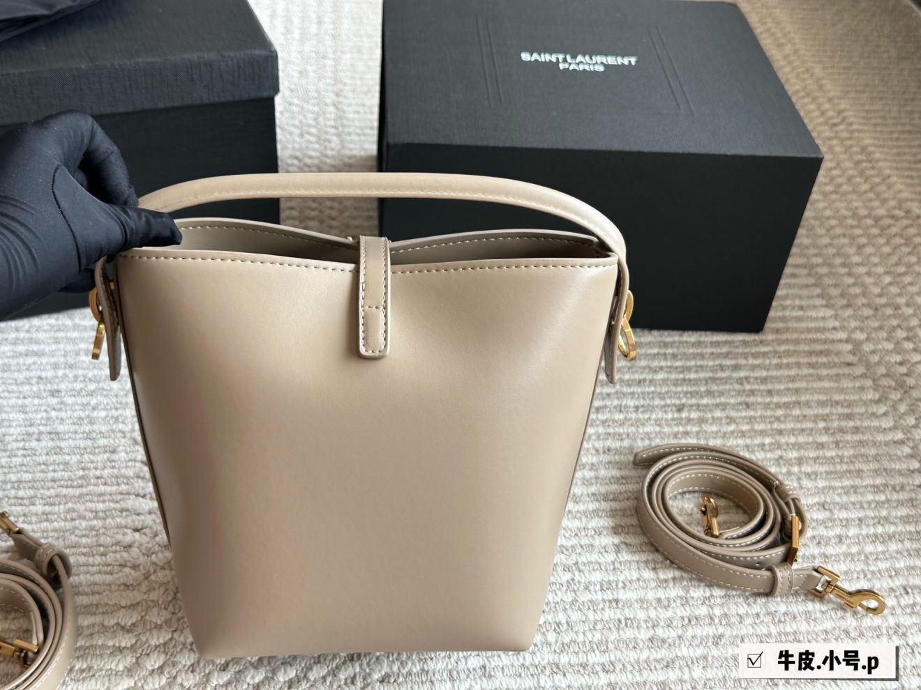 YSL HOBO BAG SIZE ：25*20cm (BIG） 16*20cm（SMALL） - Image 5