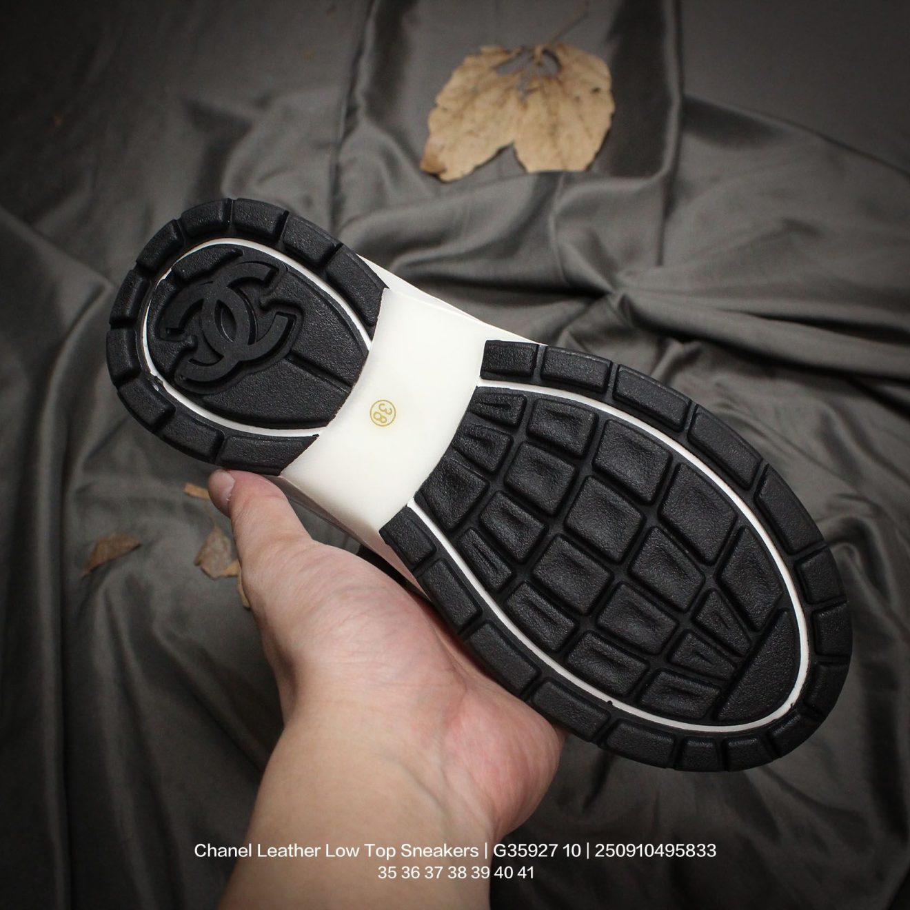 CHANEL Shoes - Image 7