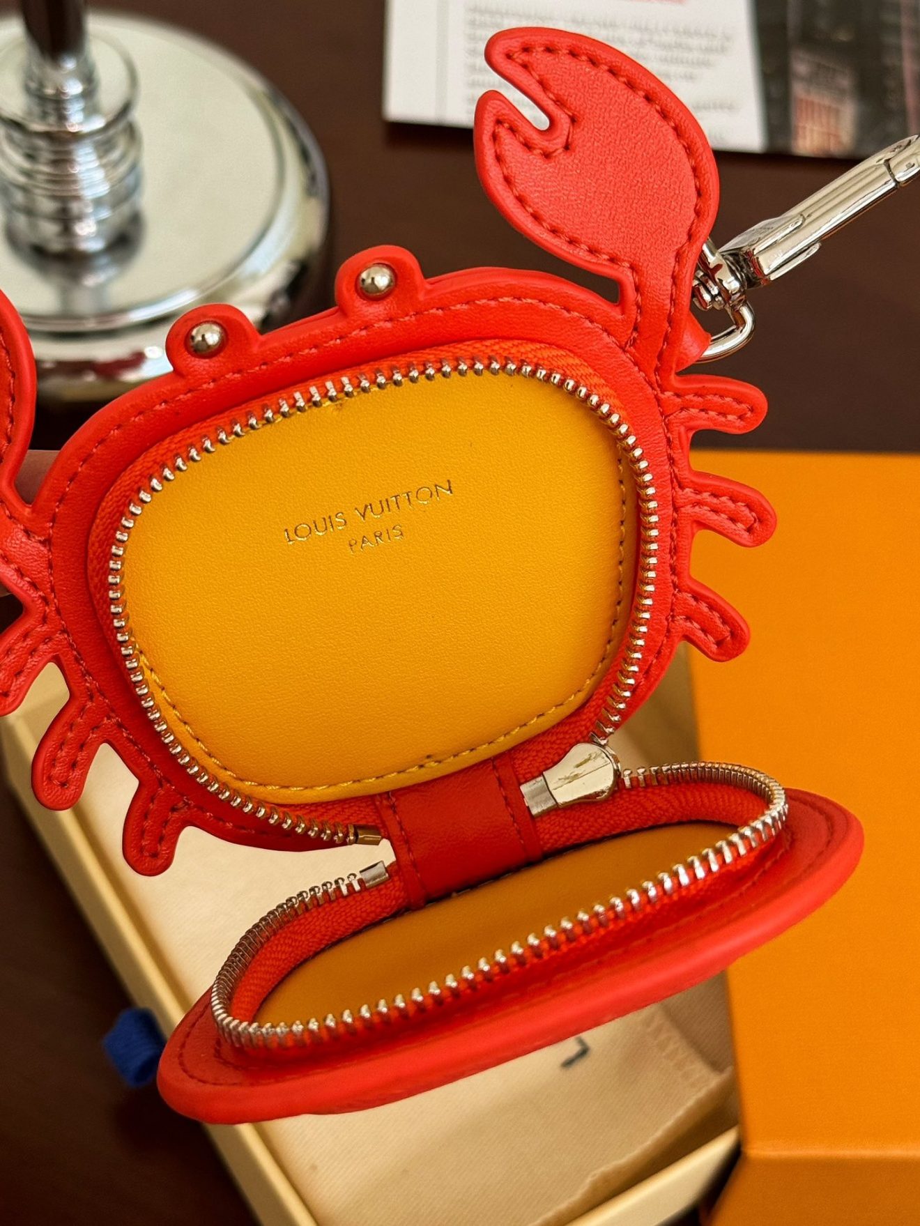 LOUIS VUITTON lv Charm - Image 6