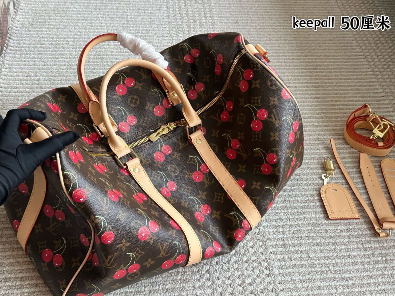 LOUIS VUITTON lv  Duffle