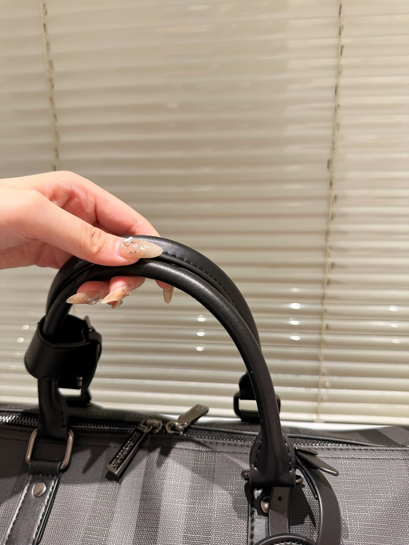 BURBERRY Duffle - Image 5