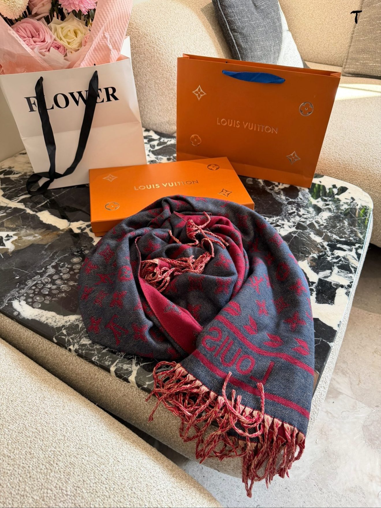 LOUIS VUITTON lv Scarf - Image 5