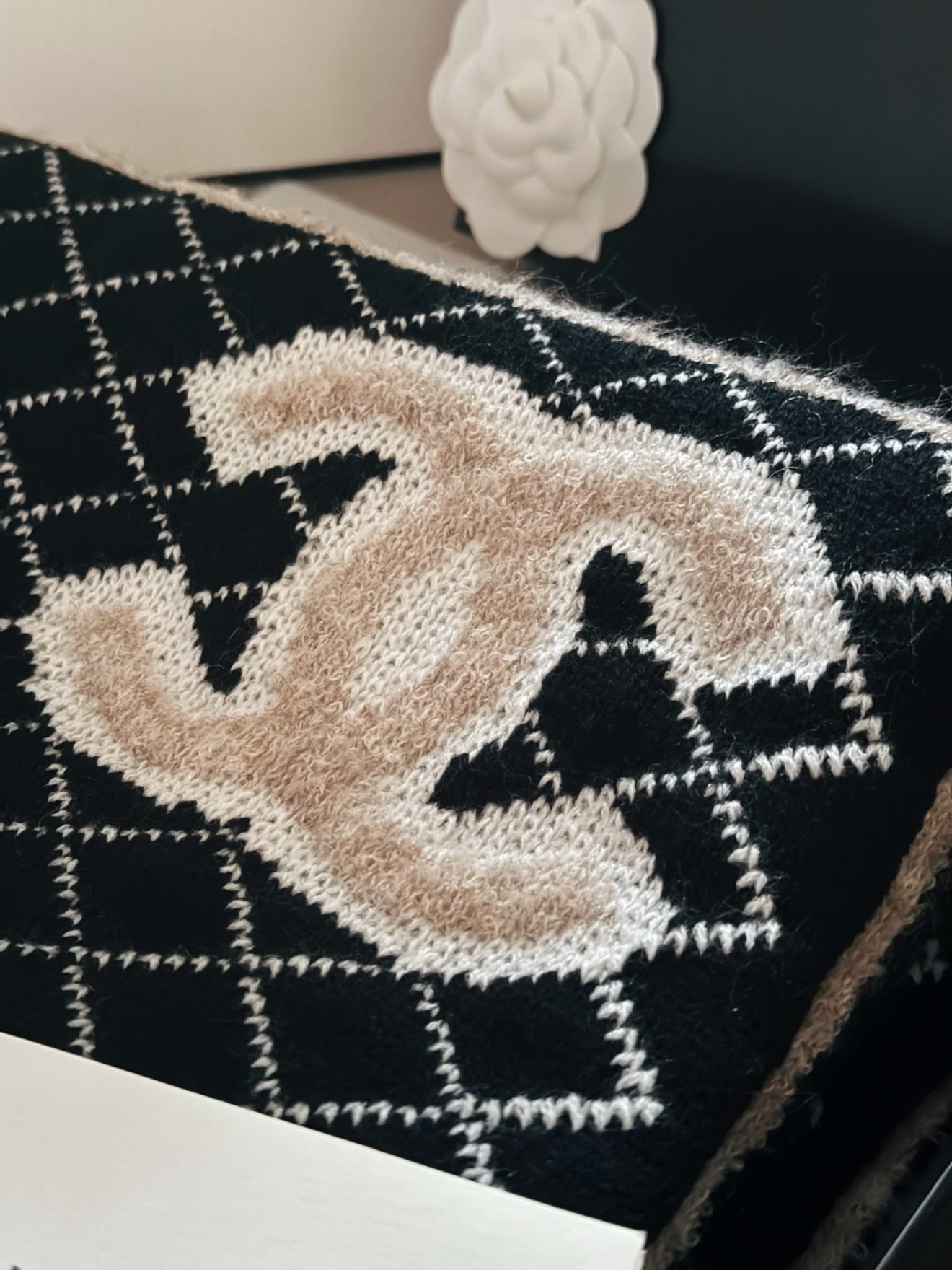 CHANEL Scarf - Image 2