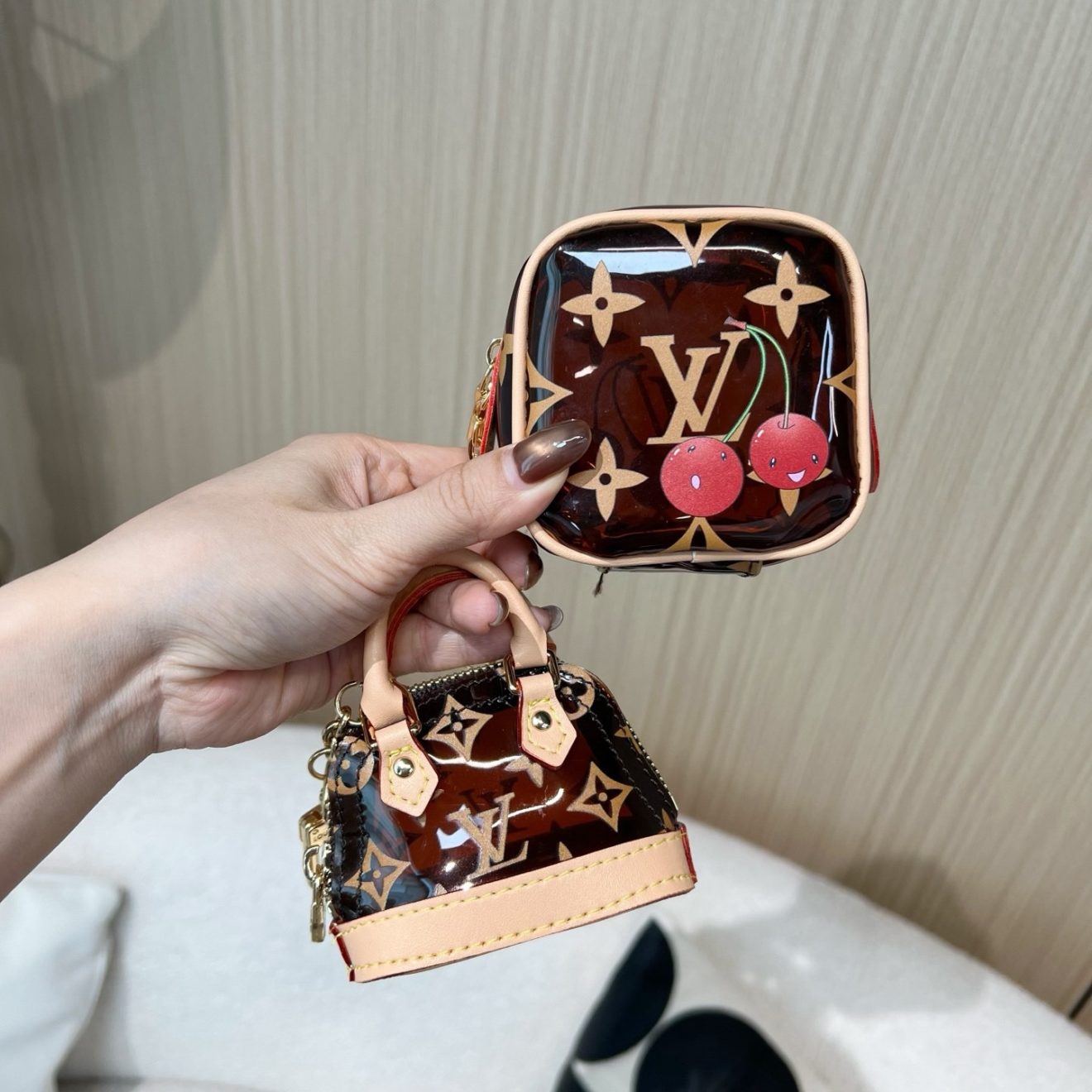 LOUIS VUITTON lv Charm