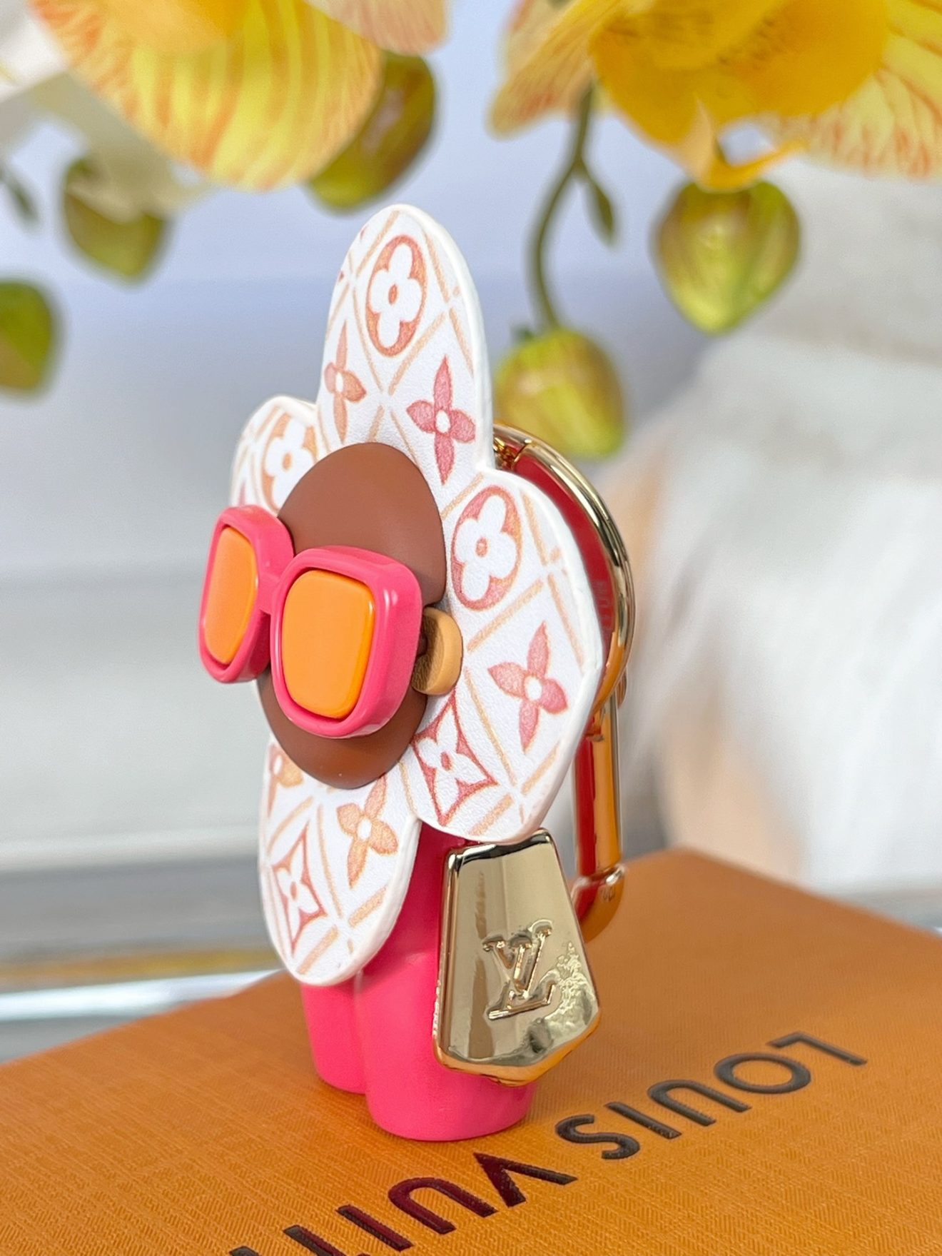 LOUIS VUITTON lv  Charm - Image 7