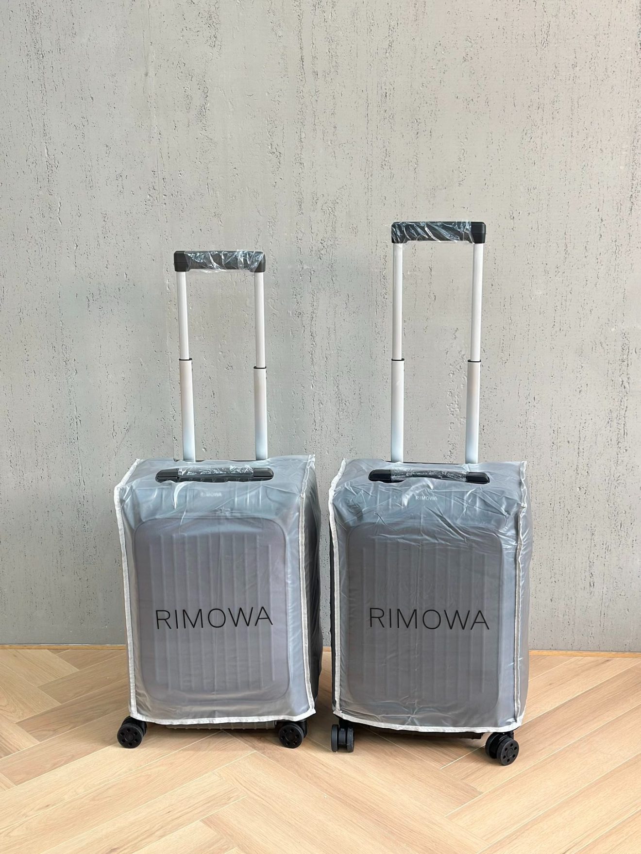 RIMOWA Suitcase - Image 6
