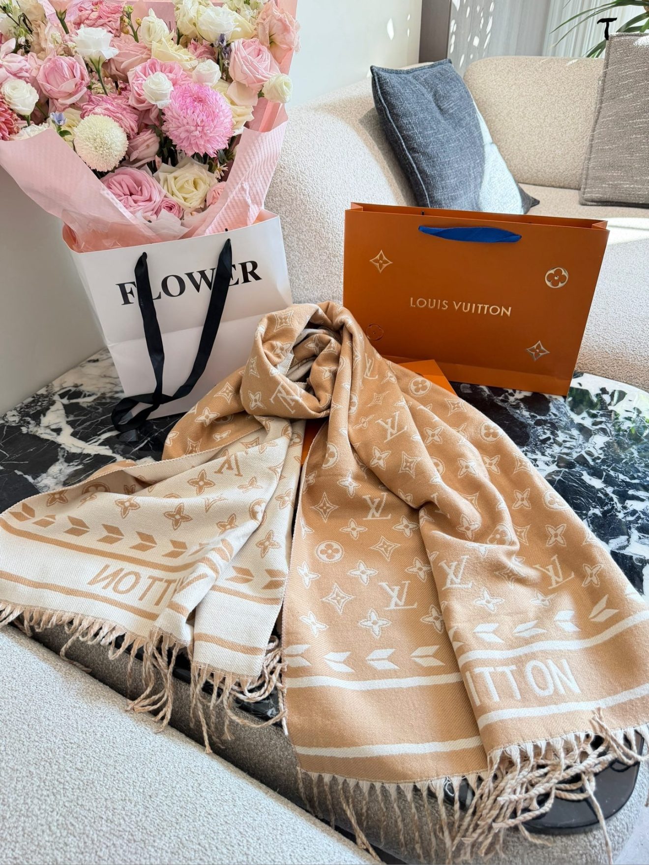 LOUIS VUITTON lv Scarf - Image 6