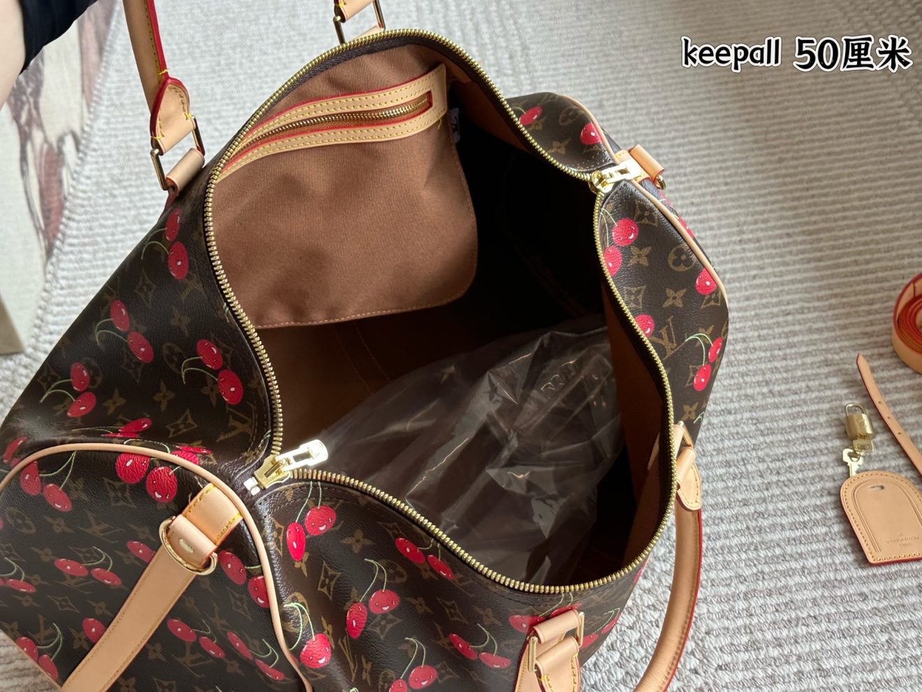 LOUIS VUITTON lv  Duffle - Image 7