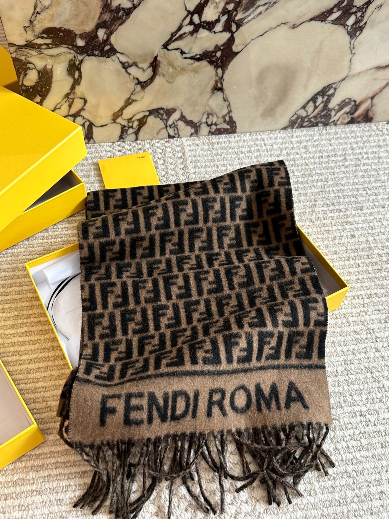 FENDI Scarf  size：35*180cm