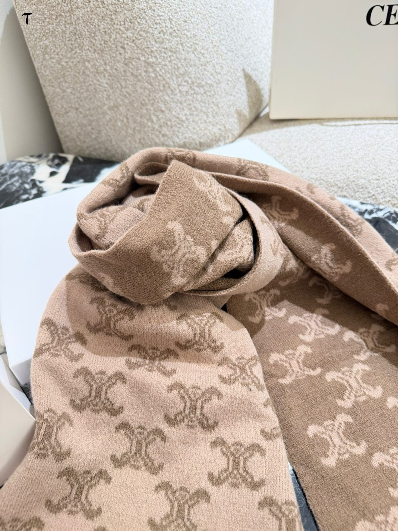 CELINE Scarf - Image 9