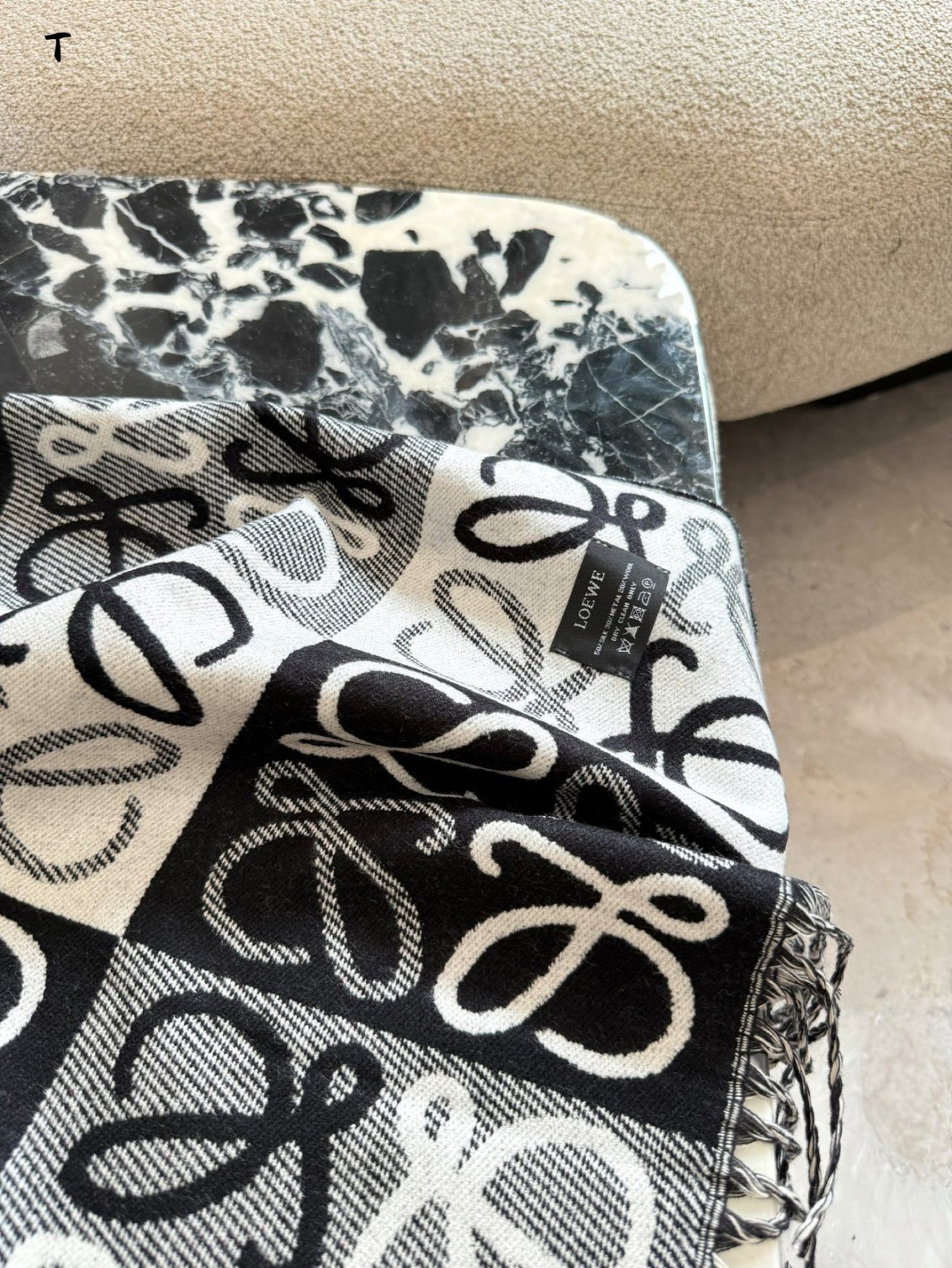 LOEWE Scarf - Image 9