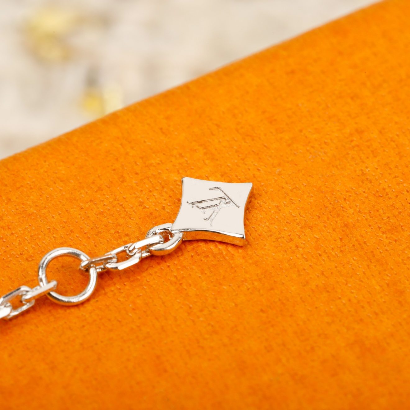 Louis Vuitton lv  Bracelet - Image 7