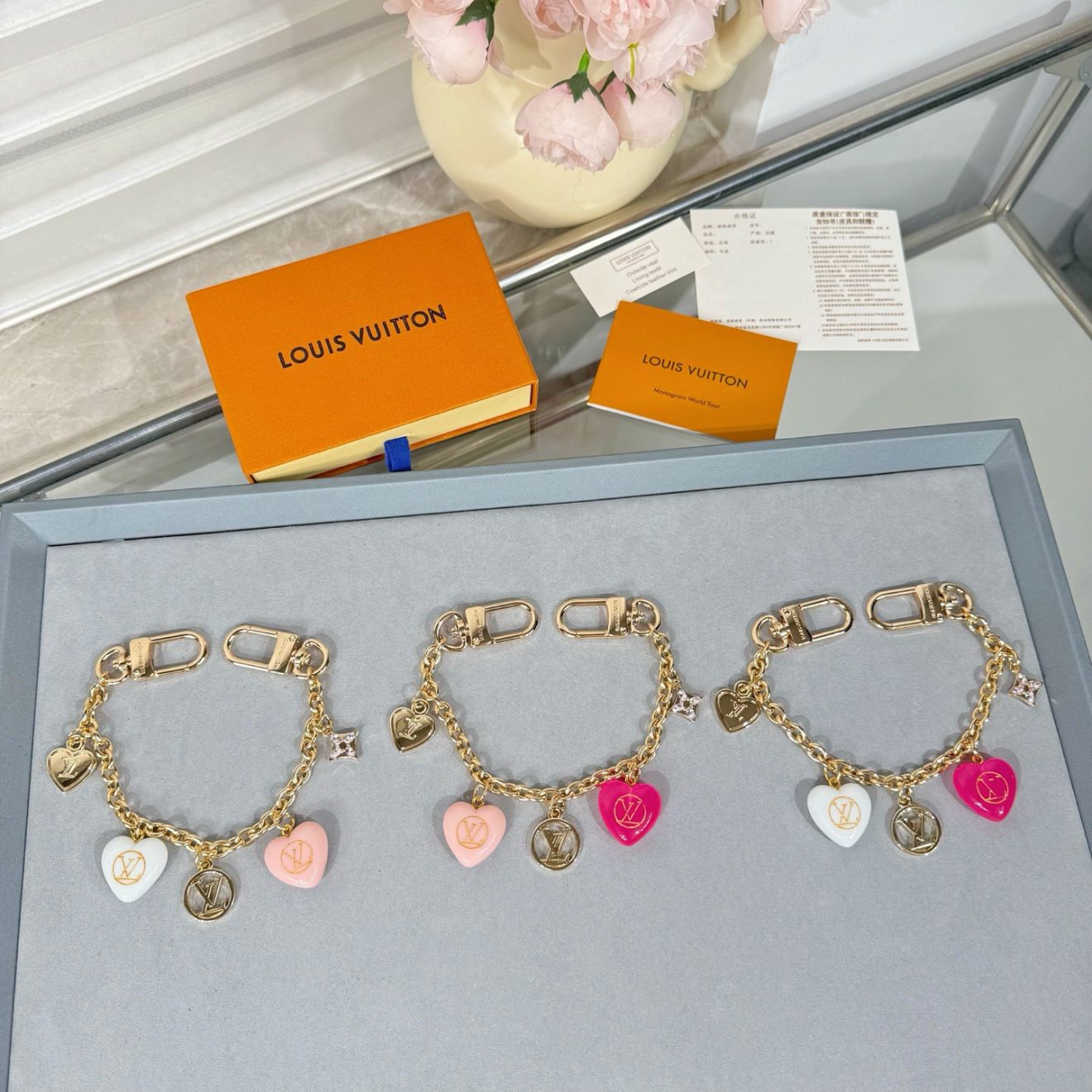 LOUIS VUITTON lv Charm - Image 7