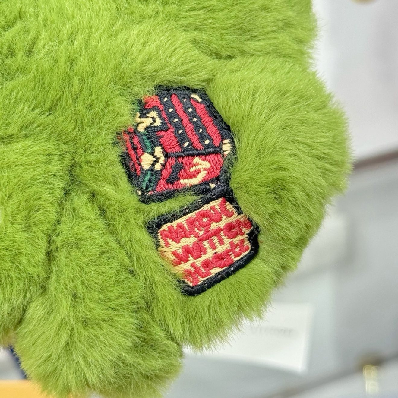 LOUIS VUITTON lv Charm - Image 9