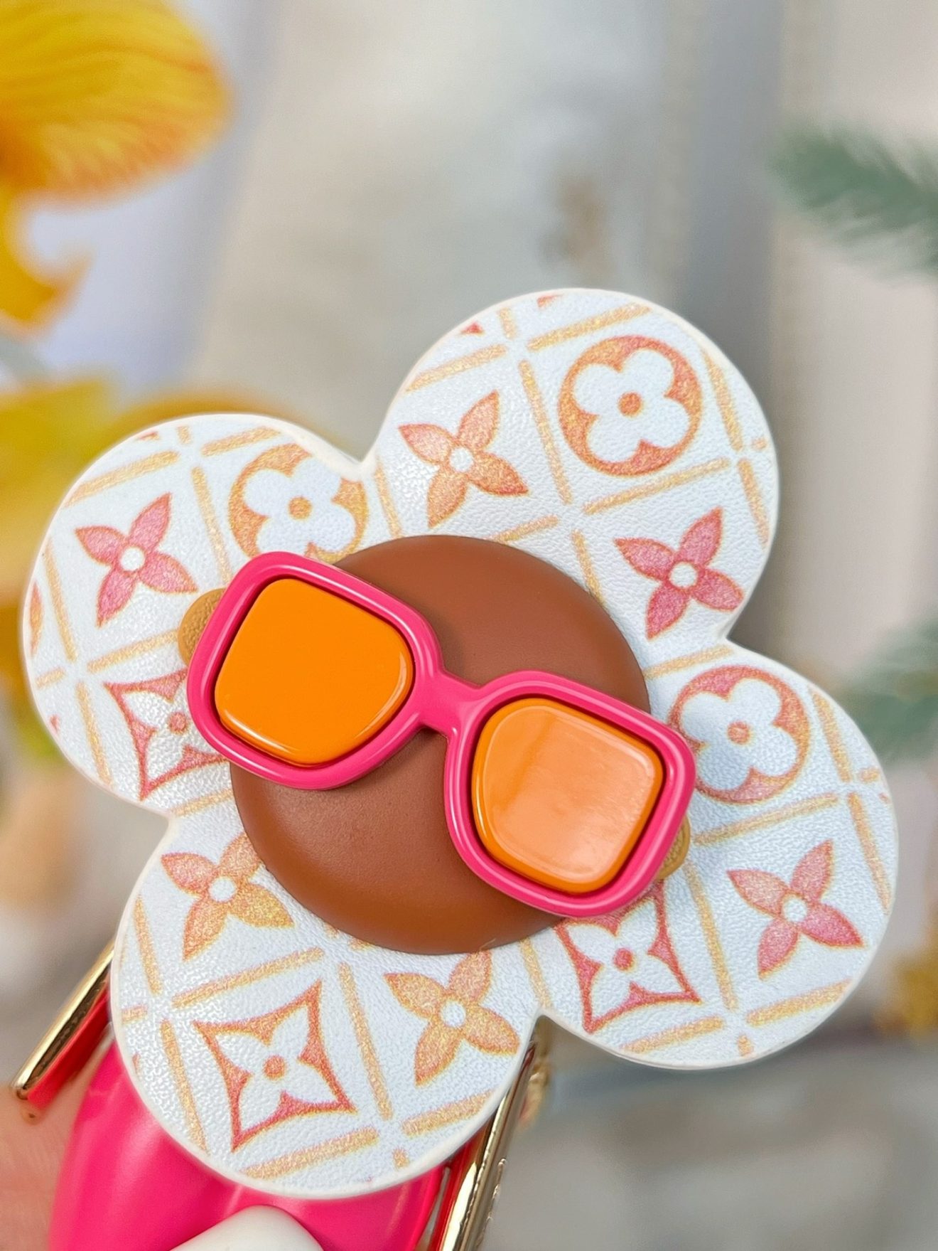 LOUIS VUITTON lv  Charm - Image 8