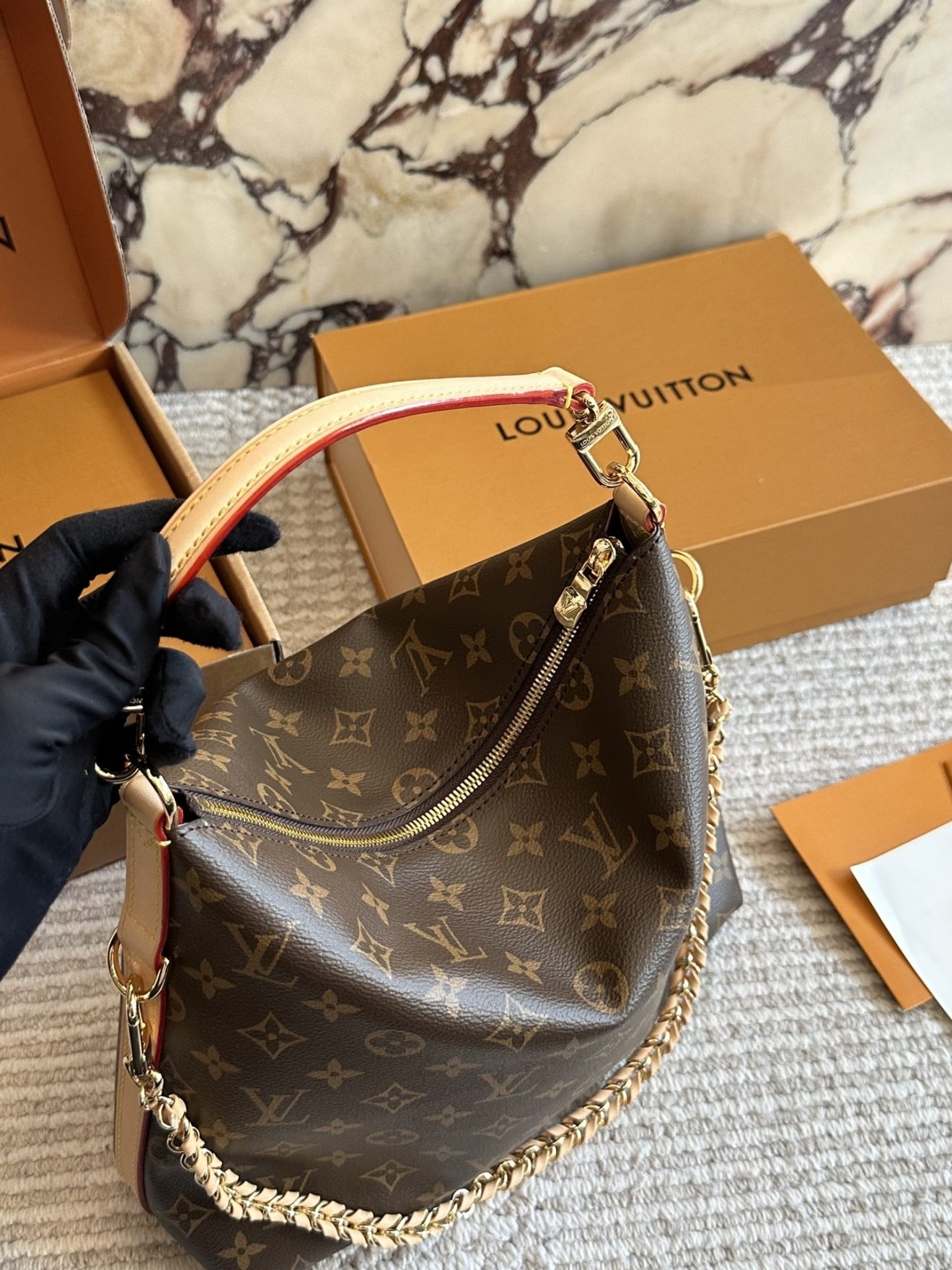 LOUIS VUITTON LV BAG SIZE : 28 X 25 cm - Image 3