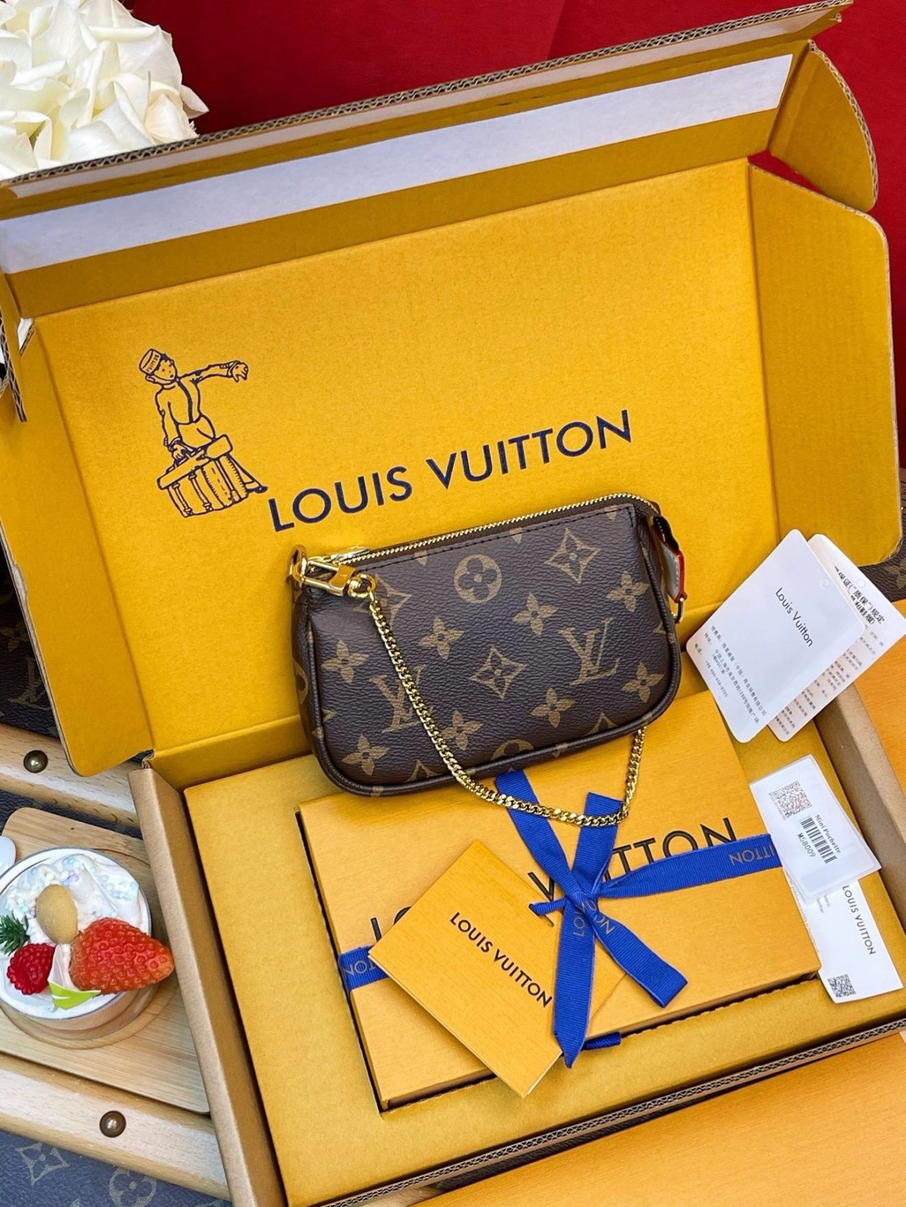 LOUIS VUITTON lv bag - Image 7