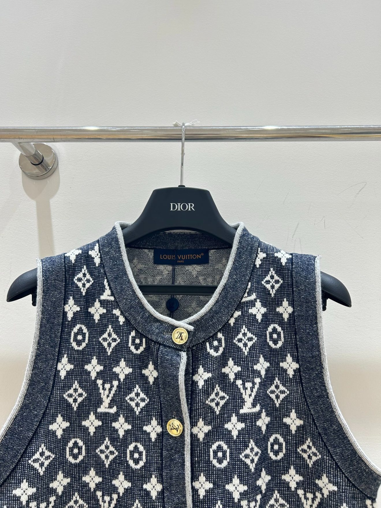 LOUIS VUITTON  lv CLOTHES - Image 7