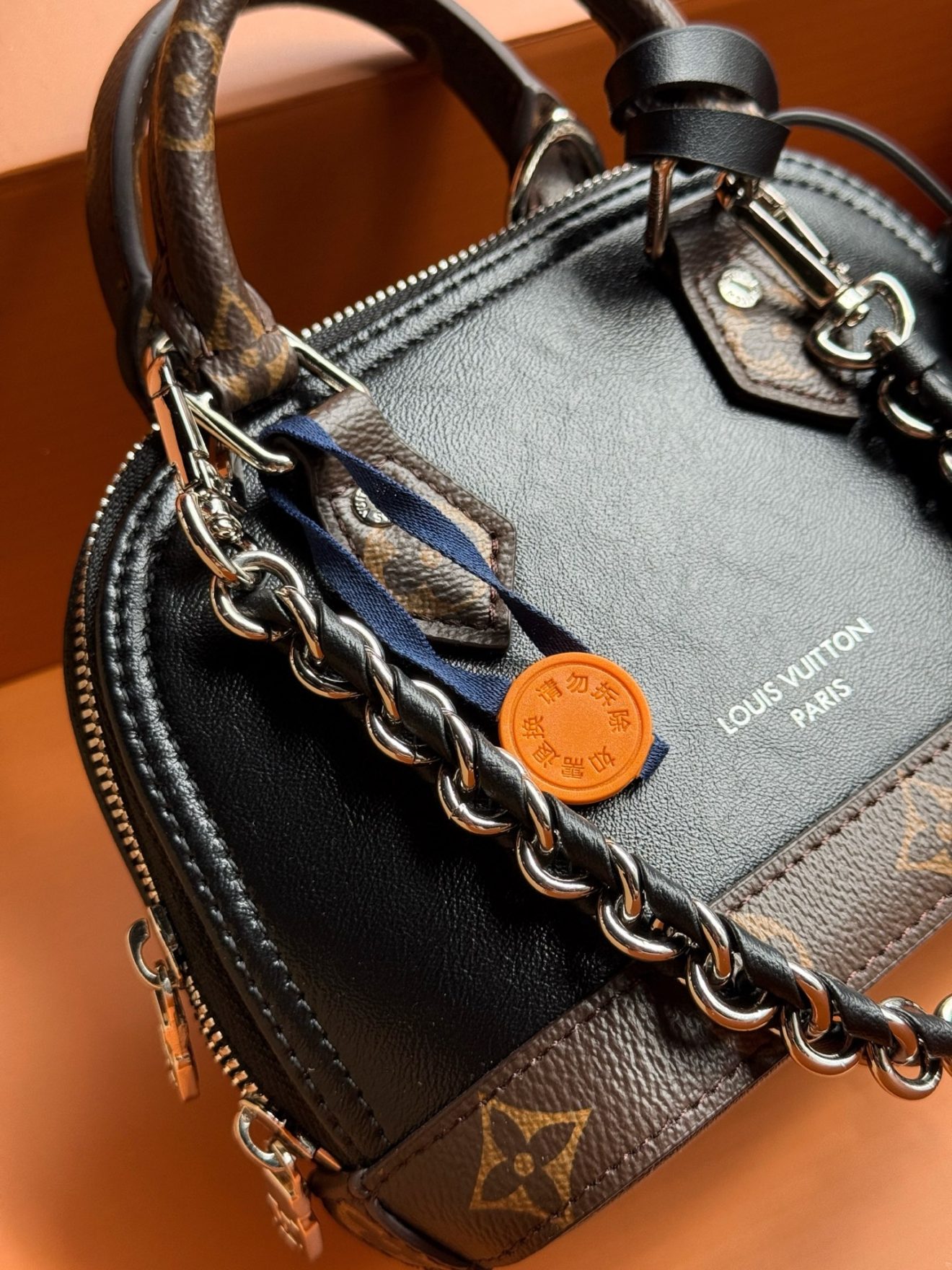 LOUIS VUITTON lv  ALMA NANO  size： 20*14cm - Image 8