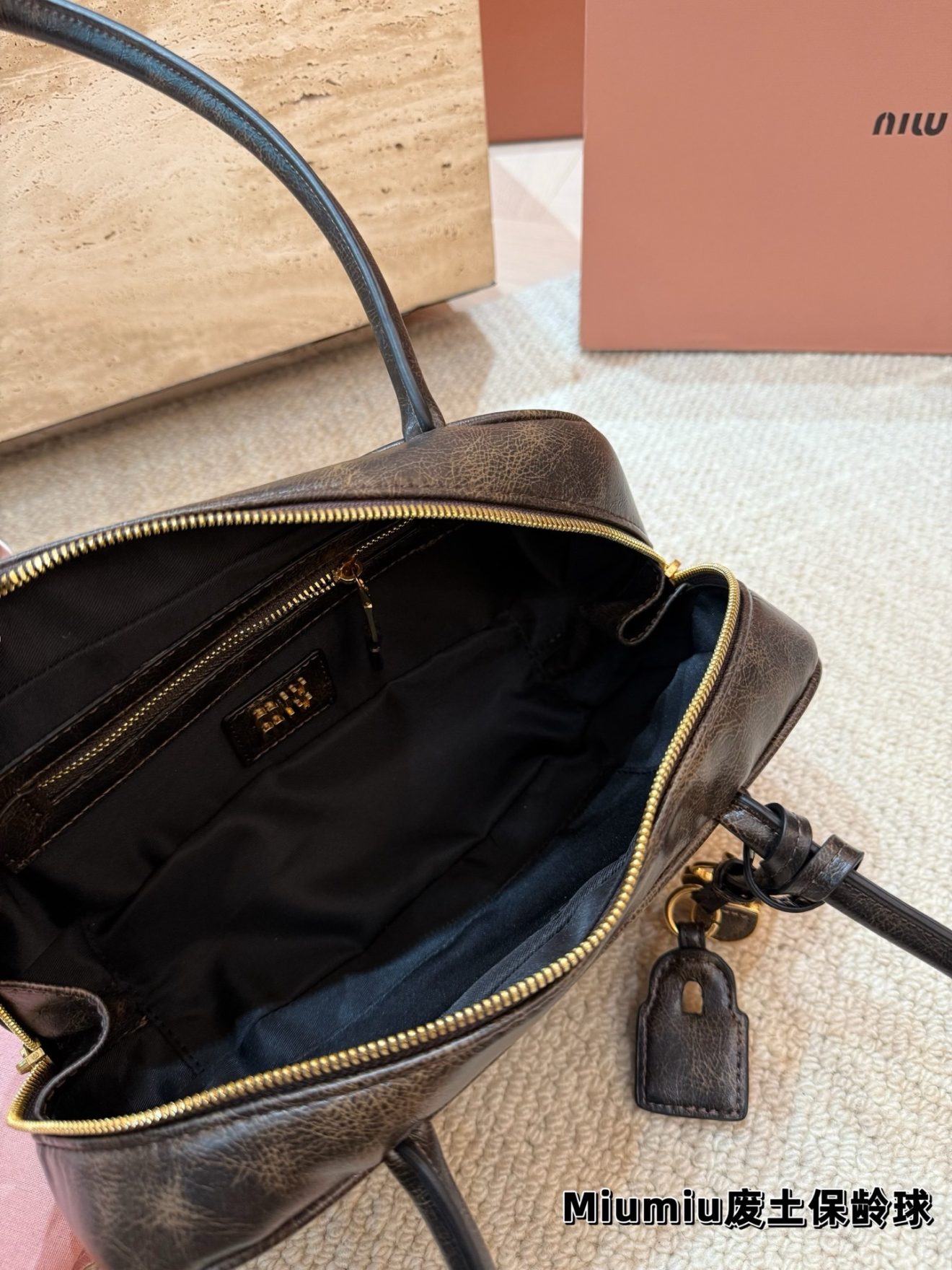 MIUMIU BAG  , size：28 x12cm - Image 3