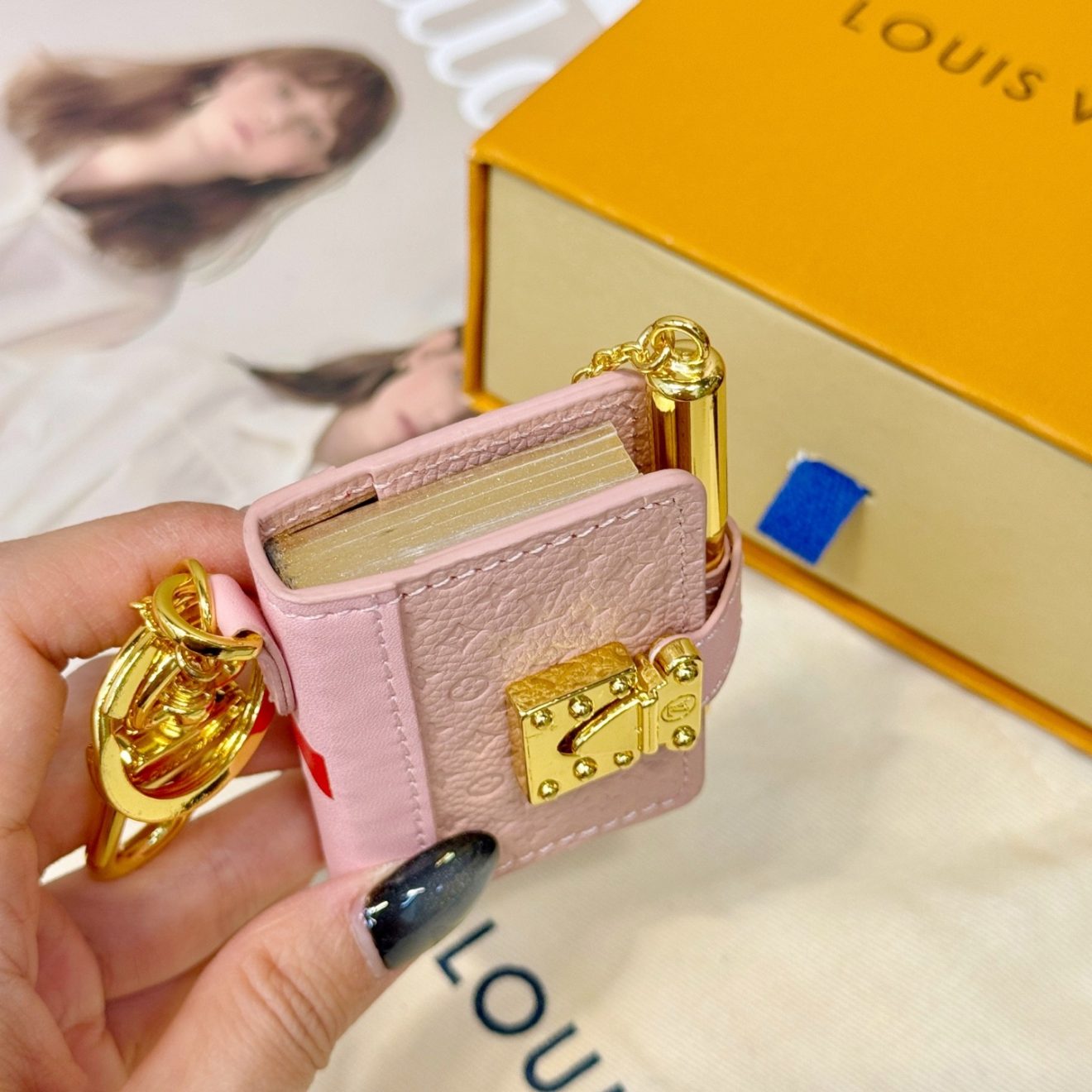 LOUIS VUITTON lv AGENDA - Image 9