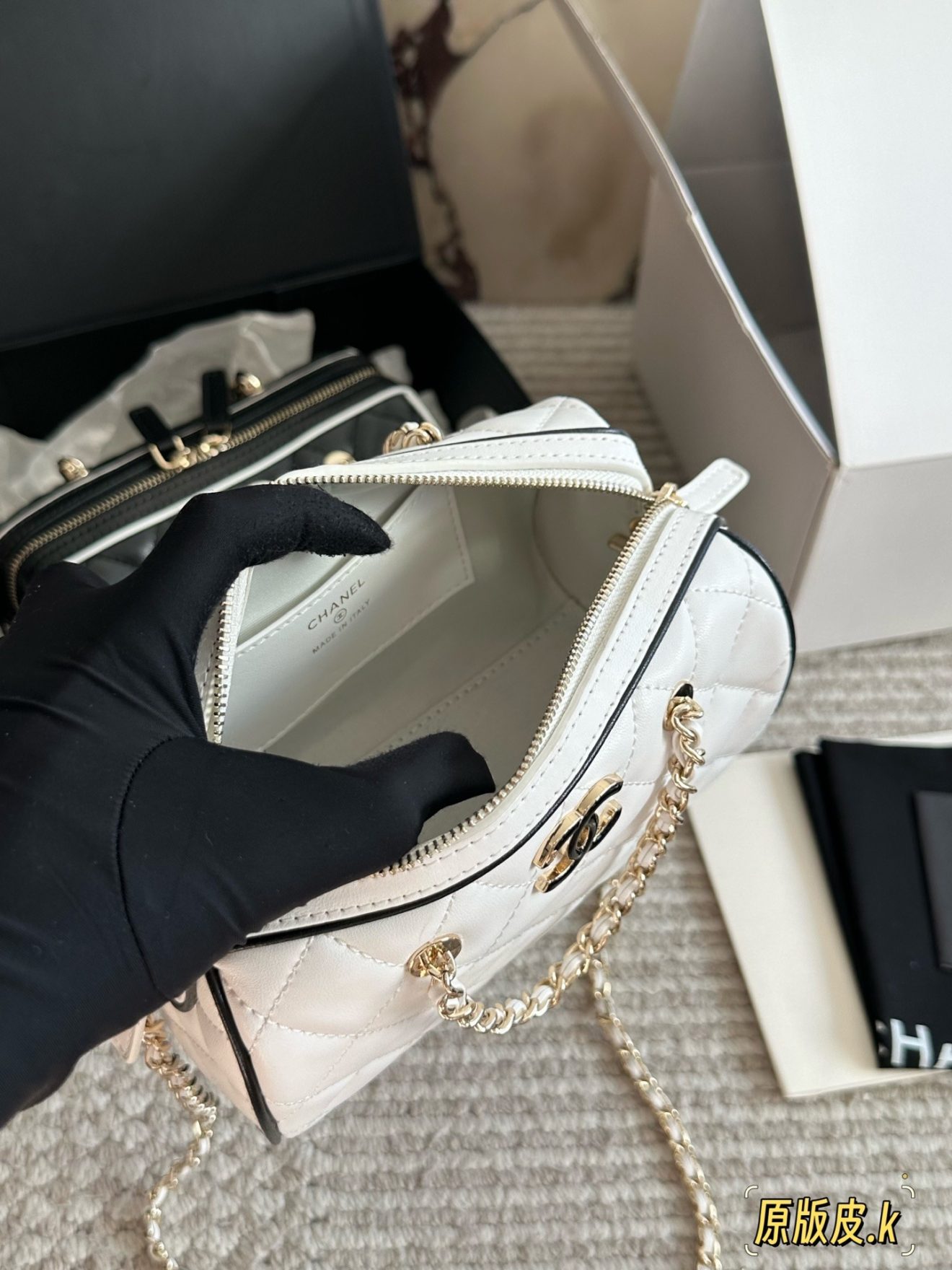 CHANEL BAG size :  20cm - Image 3