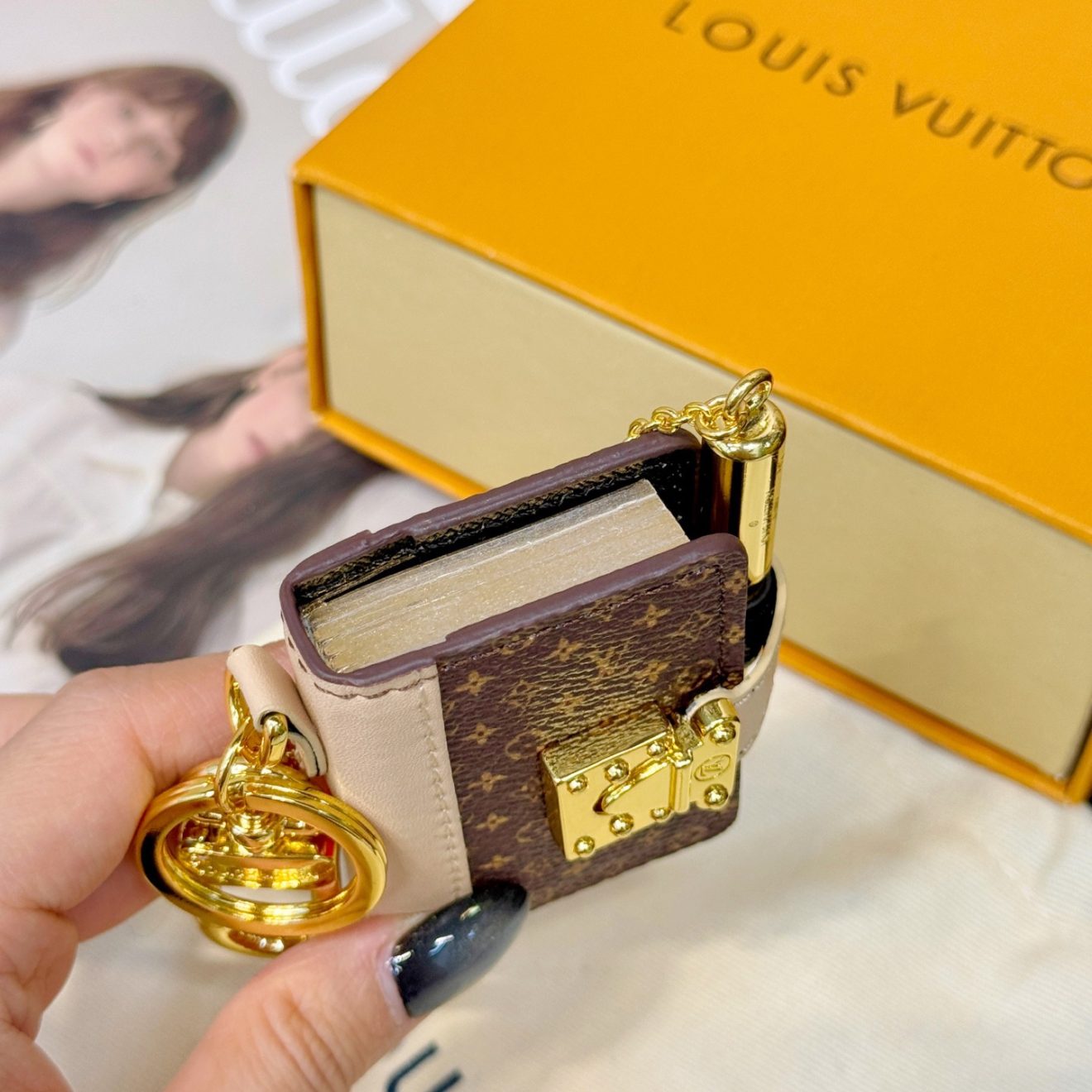 LOUIS VUITTON lv AGENDA - Image 10