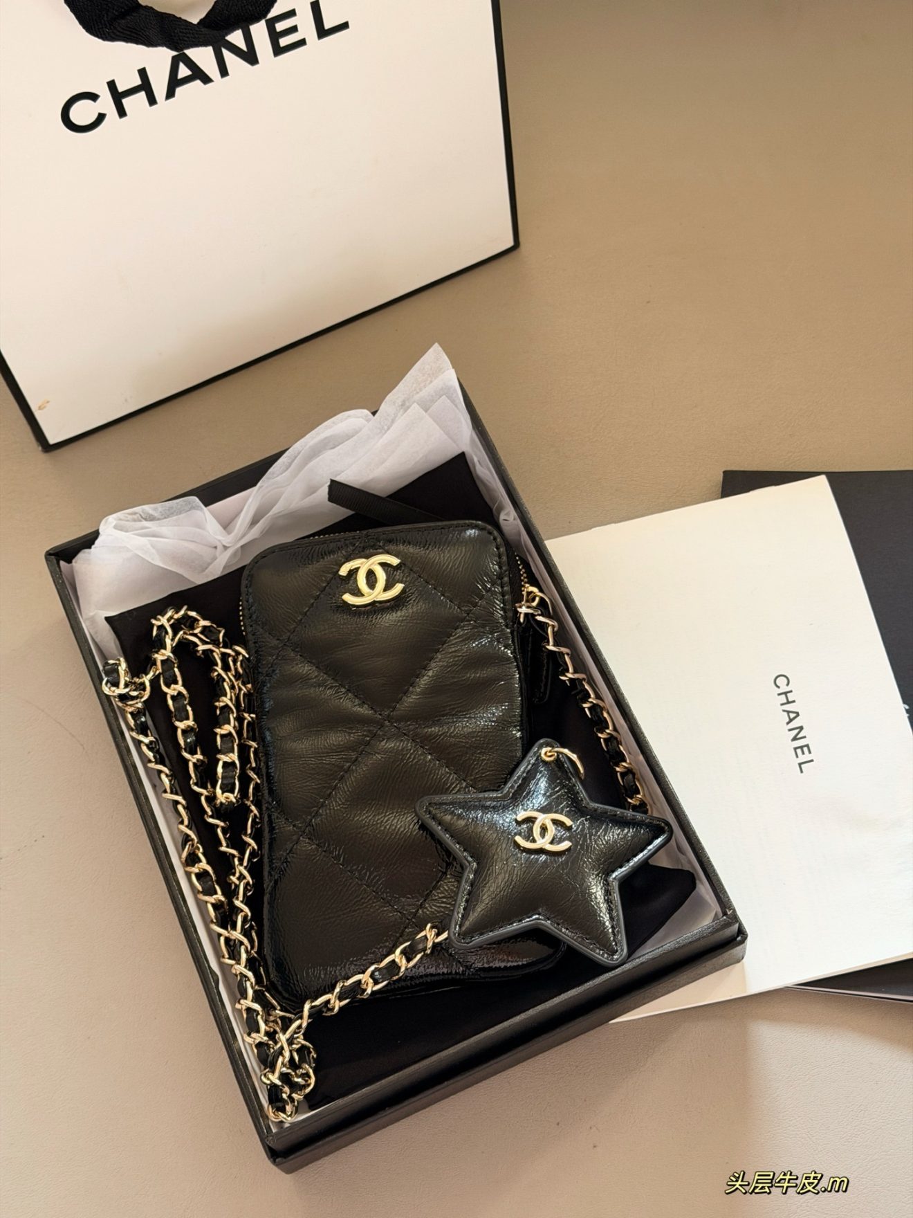 CHANEL bag ,  size :  11*18cm