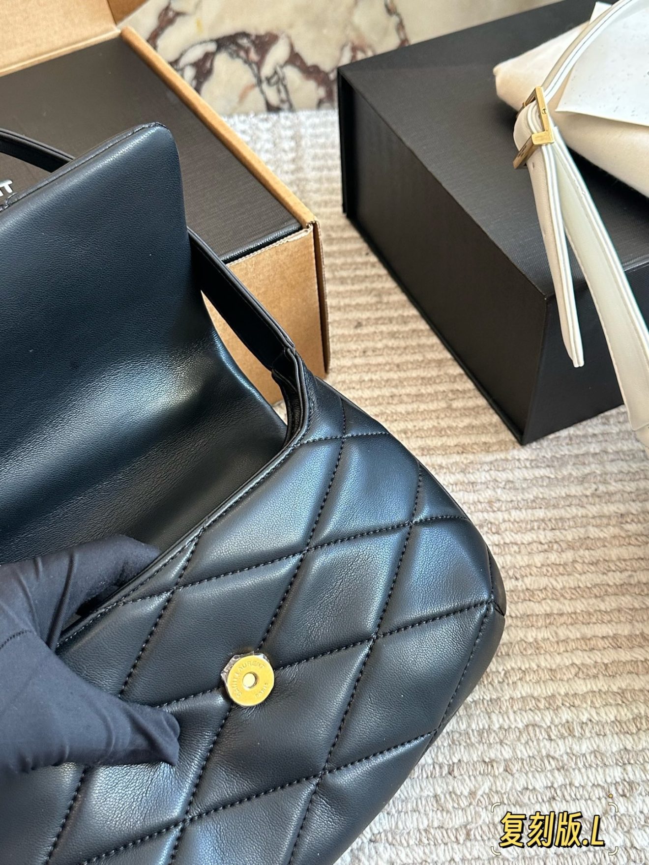 YSL  bag  size：25*18cm - Image 9