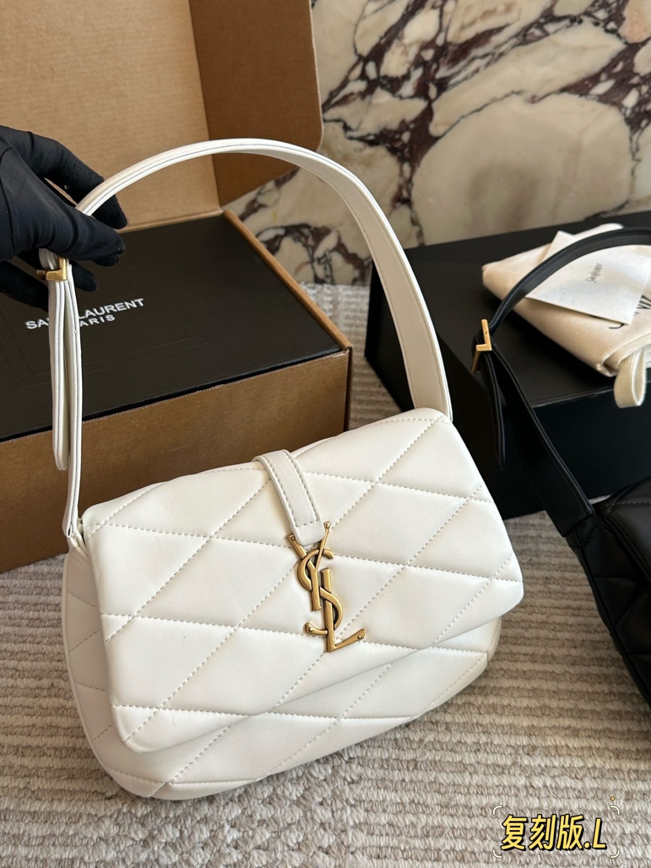 YSL  bag  size：25*18cm