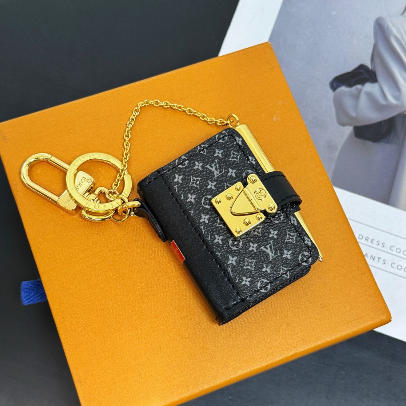 LOUIS VUITTON lv AGENDA