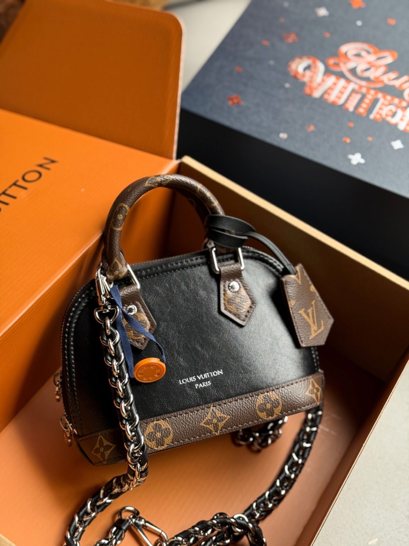 LOUIS VUITTON lv  ALMA NANO  size： 20*14cm - Image 2