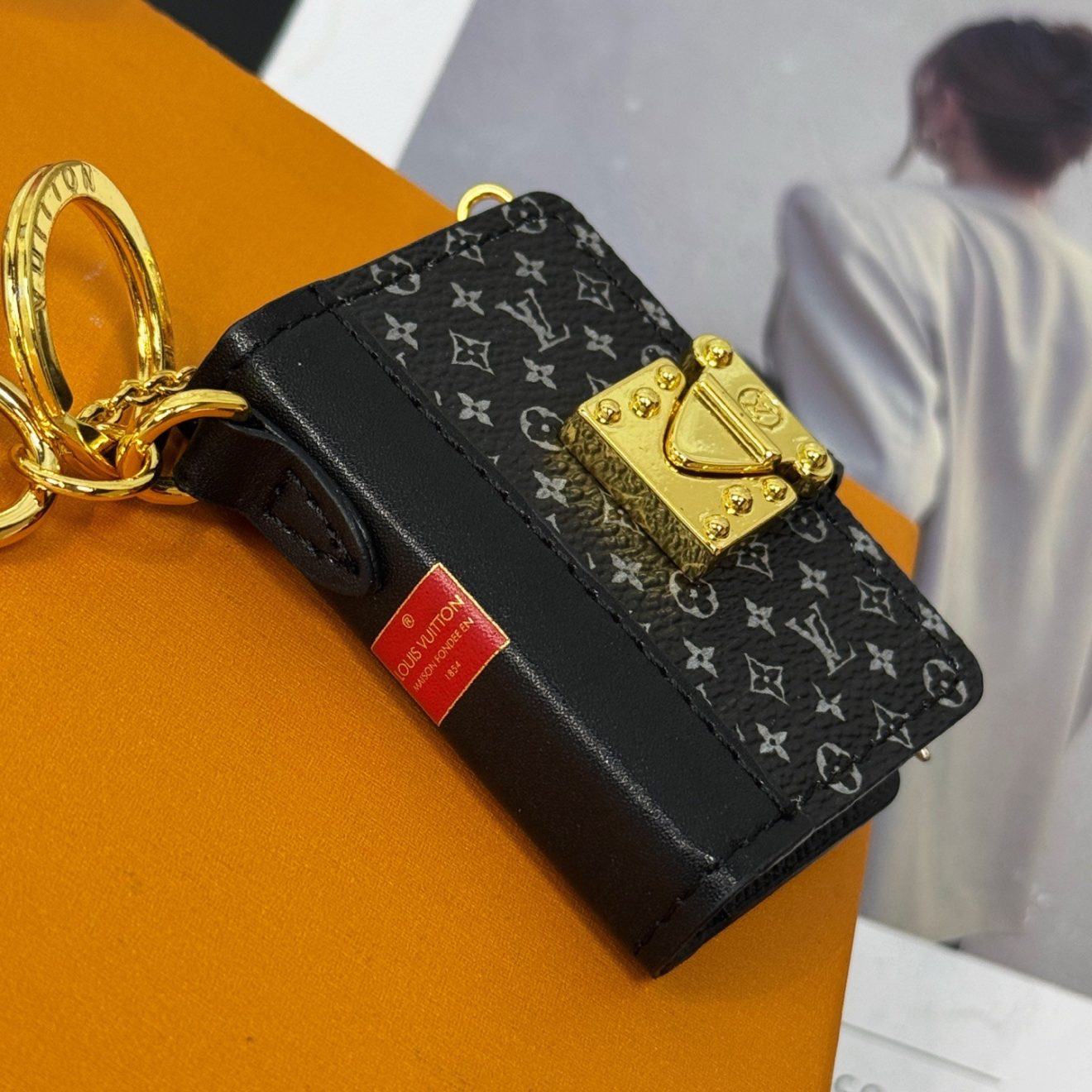 LOUIS VUITTON lv AGENDA - Image 8