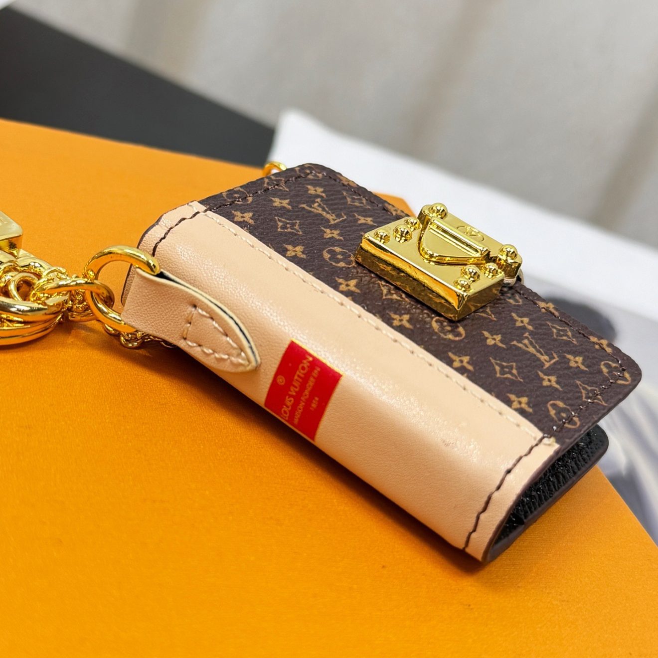 LOUIS VUITTON lv AGENDA - Image 4