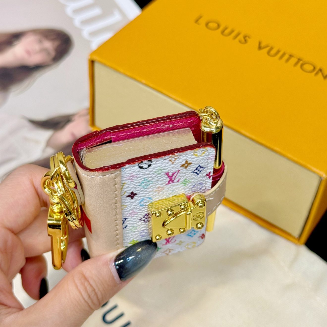 LOUIS VUITTON lv AGENDA - Image 7