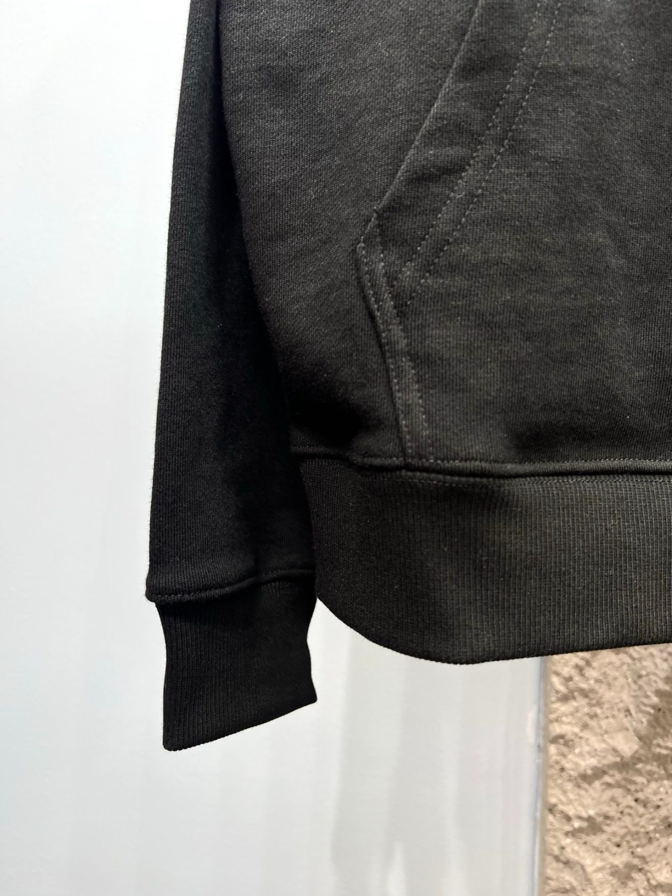 GUCCI CLOTHES - Image 4