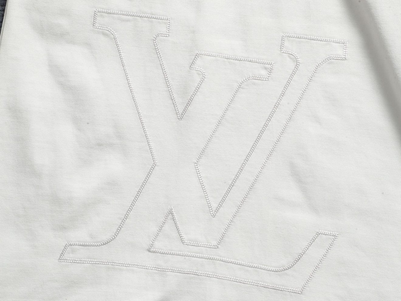 LOUIS VUITTON LV CLOTHES - Image 7