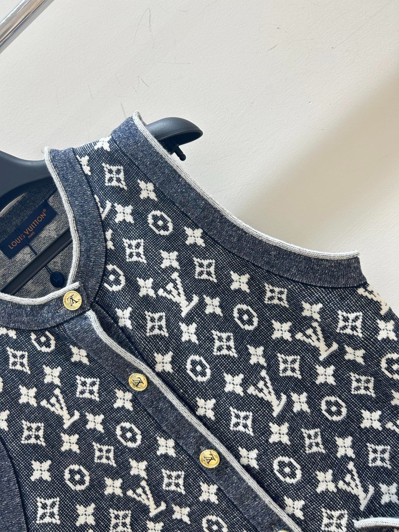 LOUIS VUITTON  lv CLOTHES - Image 5