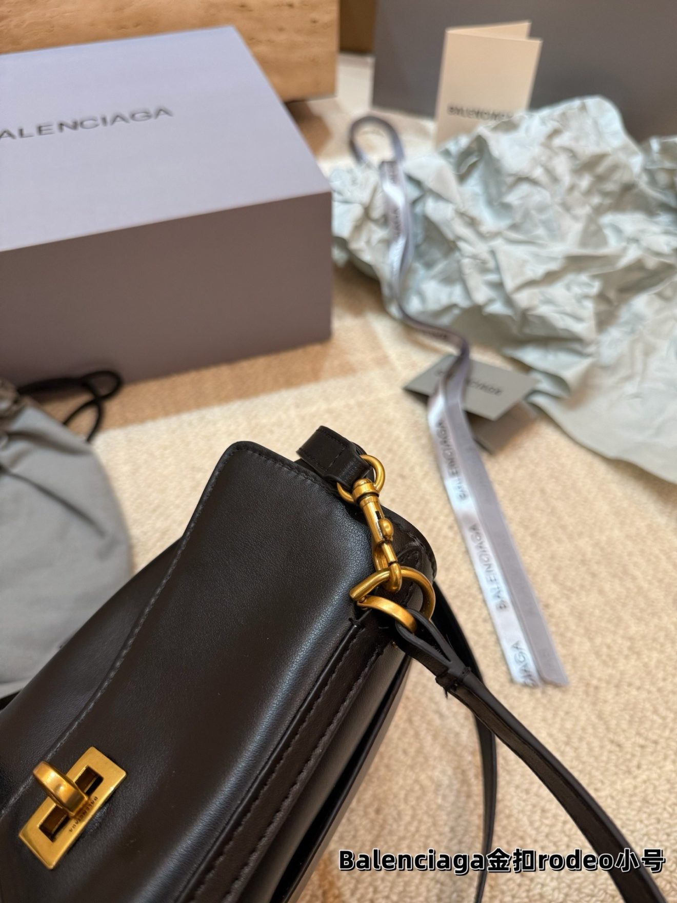BALENCIAGA BAG , SIZE : 28X 20 CM - Image 5